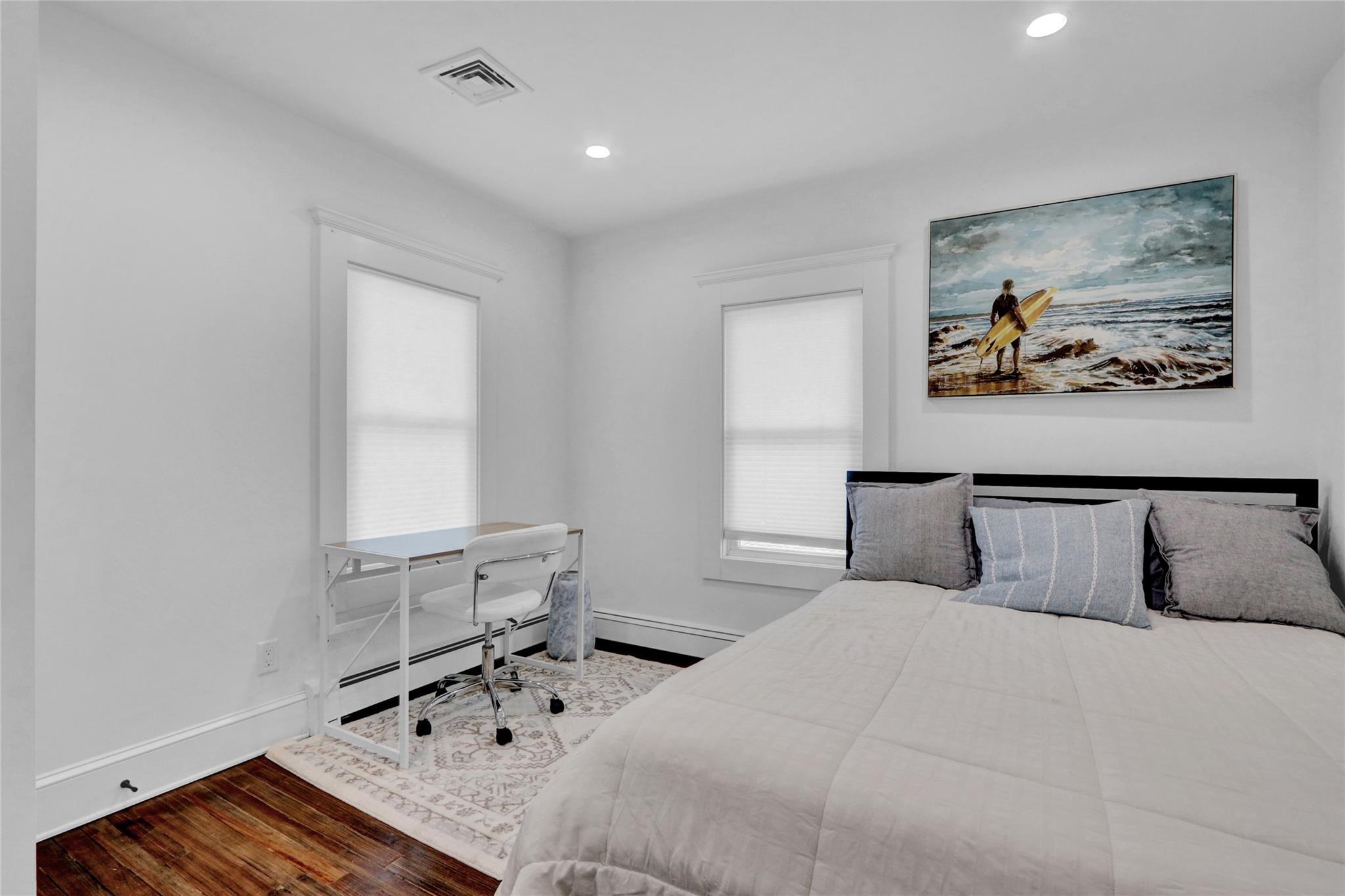 Single Family Foster  Suffolk County, NY 11782, MLS-872923-19