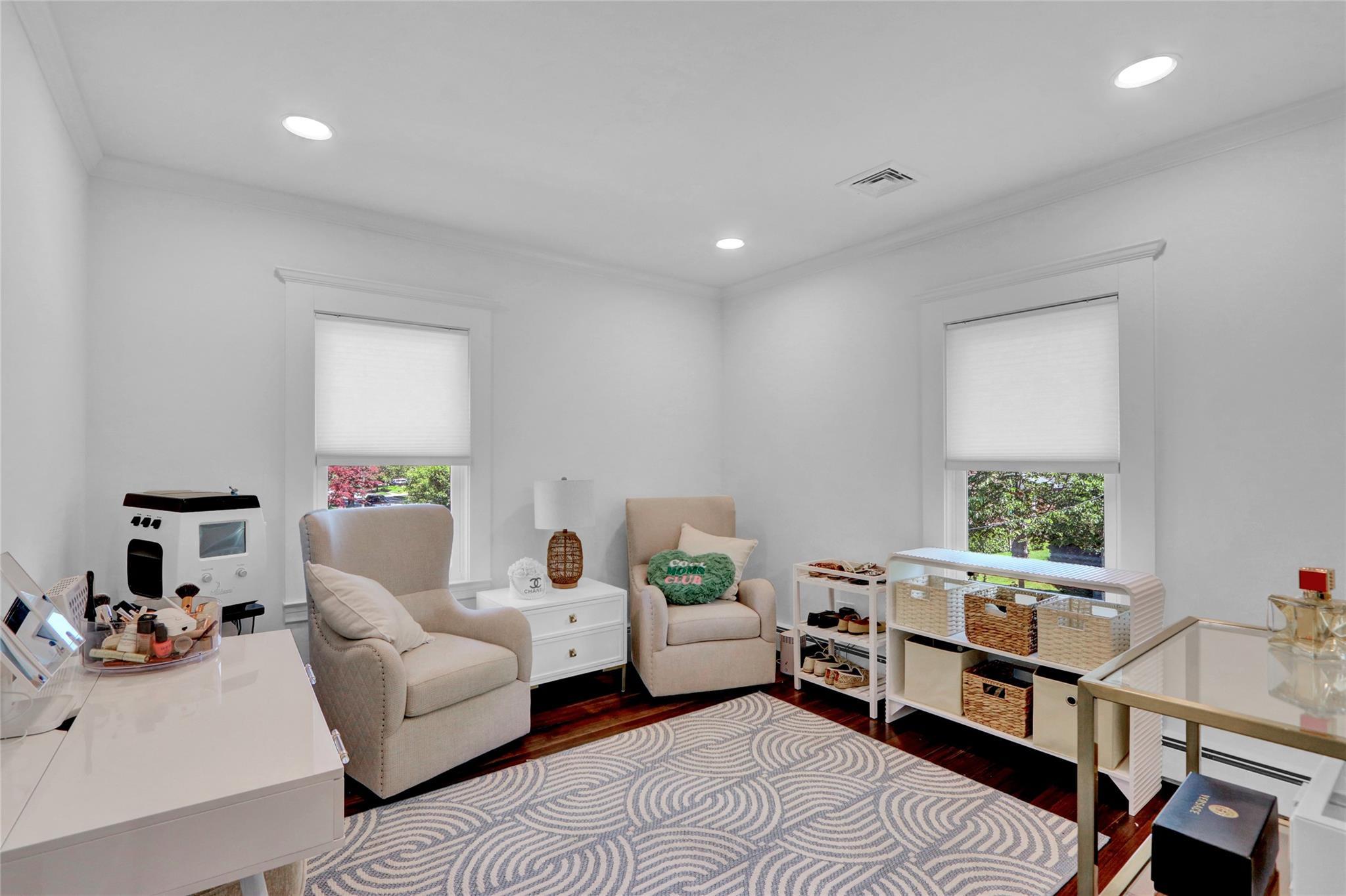 Single Family Foster  Suffolk County, NY 11782, MLS-872923-22