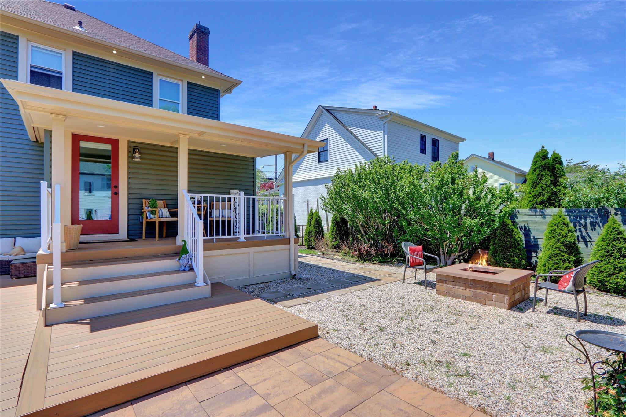 Single Family Foster  Suffolk County, NY 11782, MLS-872923-28