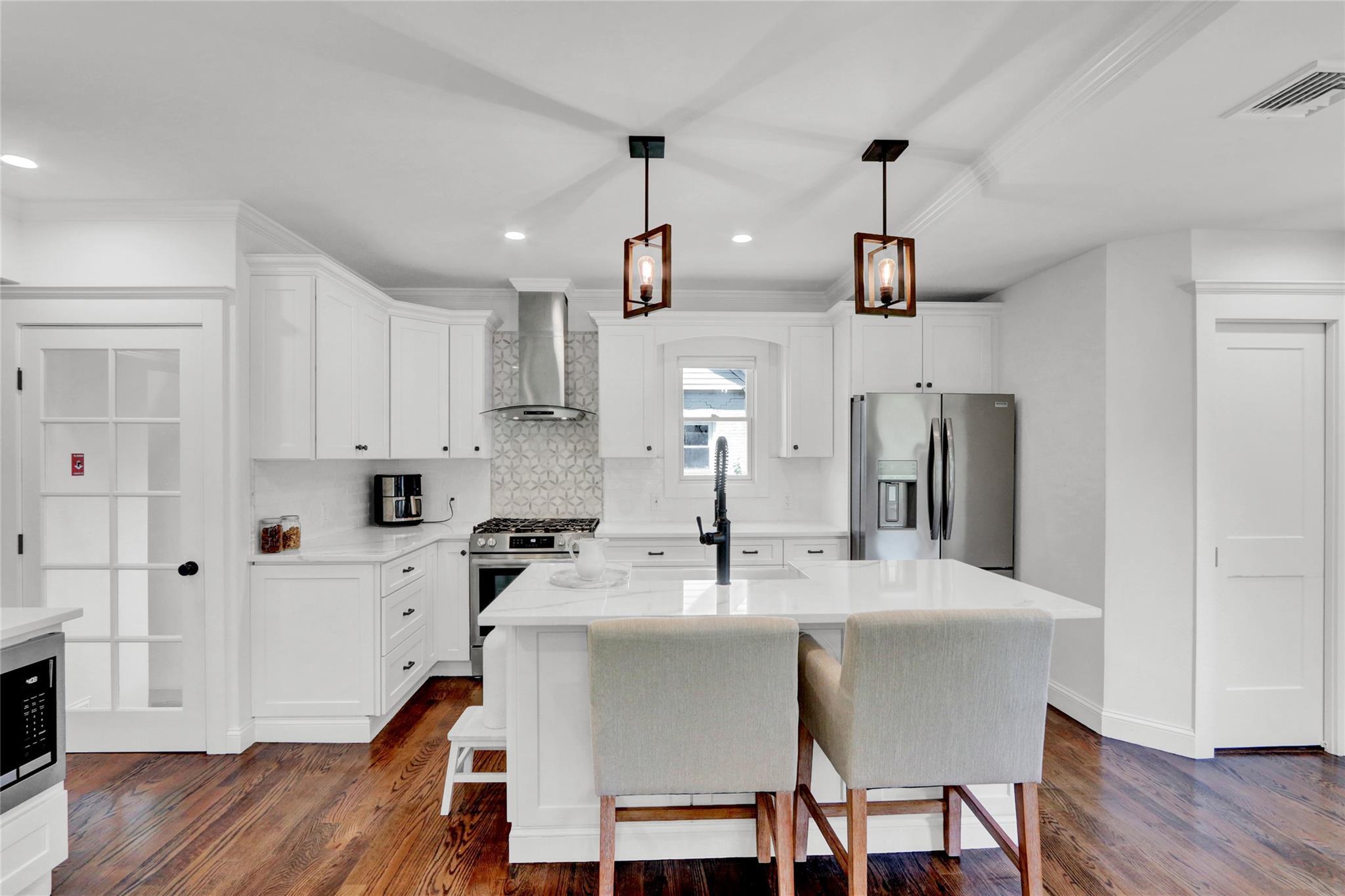 Single Family Foster  Suffolk County, NY 11782, MLS-872923-9