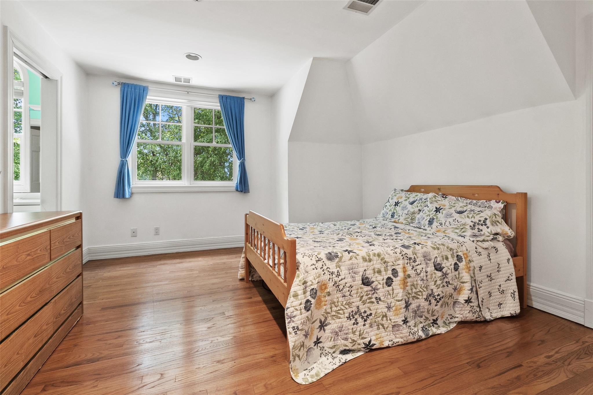Single Family Carolyn  Westchester County, NY 10514, MLS-872931-35