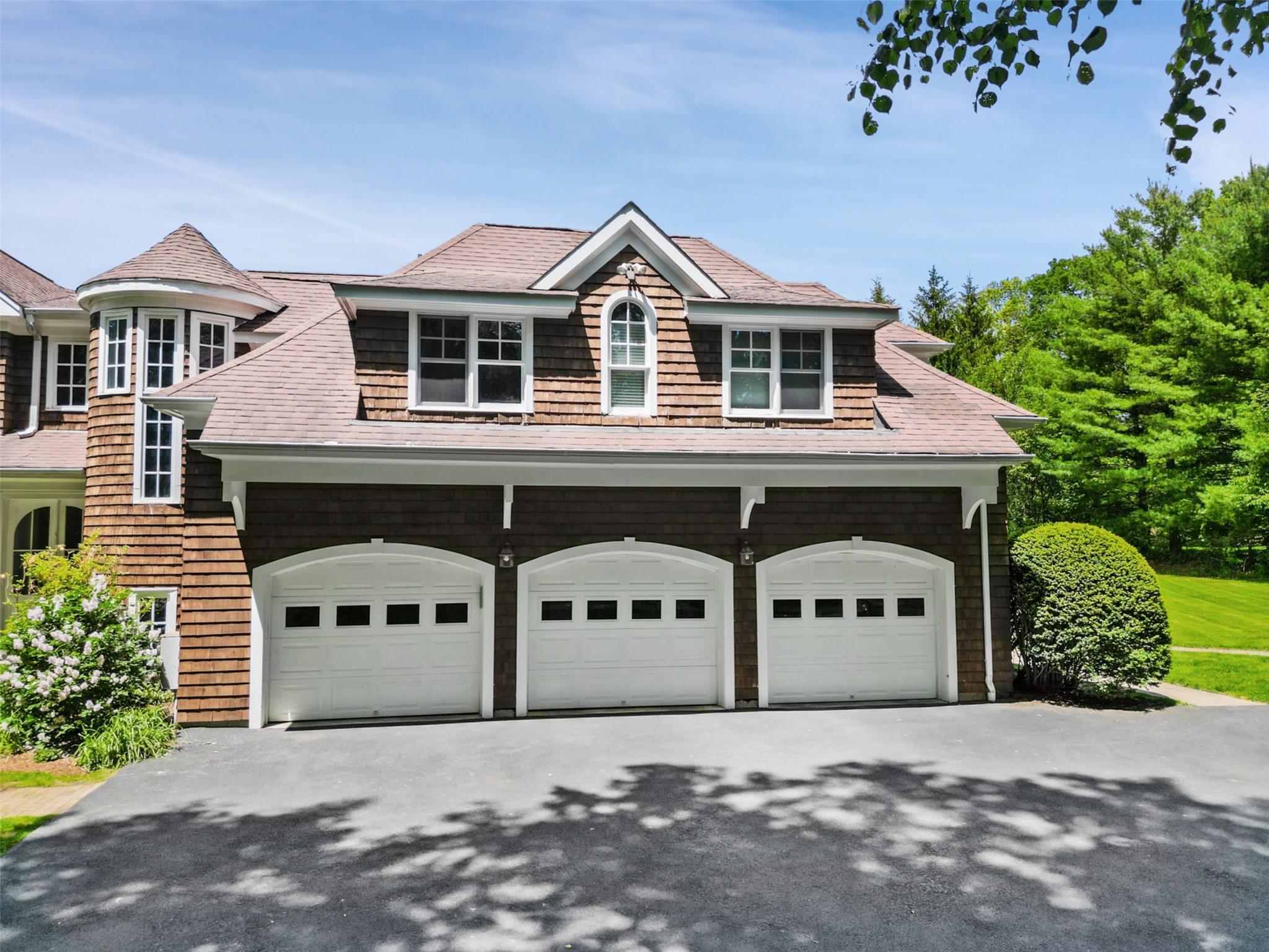 Single Family Carolyn  Westchester County, NY 10514, MLS-872931-37