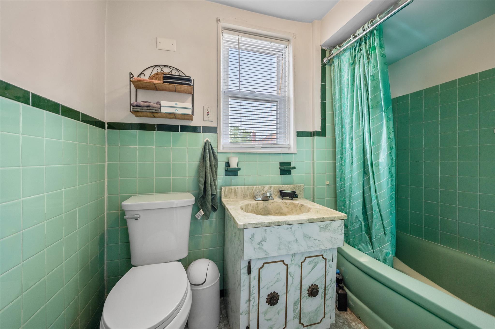 Single Family Mahan  Bronx, NY 10461, MLS-872936-11