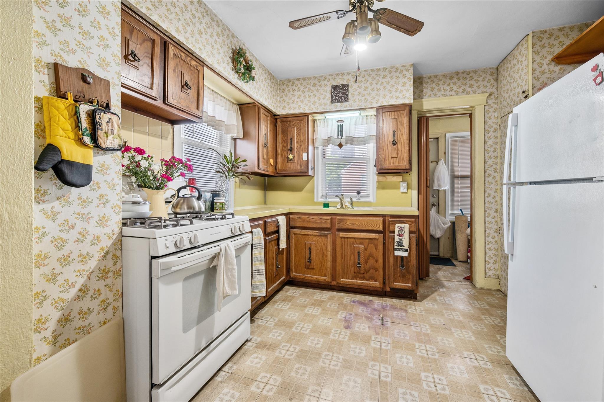 Single Family Mahan  Bronx, NY 10461, MLS-872936-9