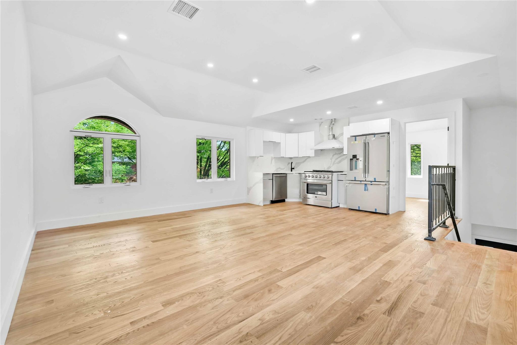 Single Family 162  Queens, NY 11366, MLS-872939-12