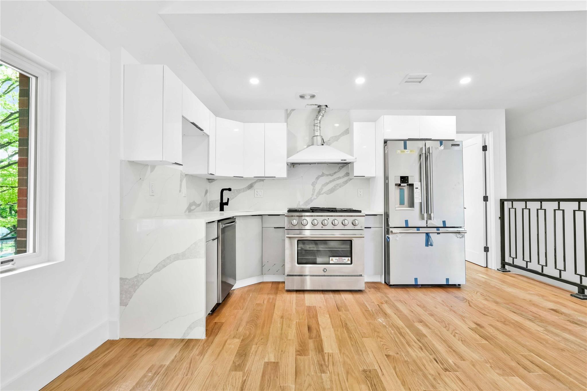 Single Family 162  Queens, NY 11366, MLS-872939-17