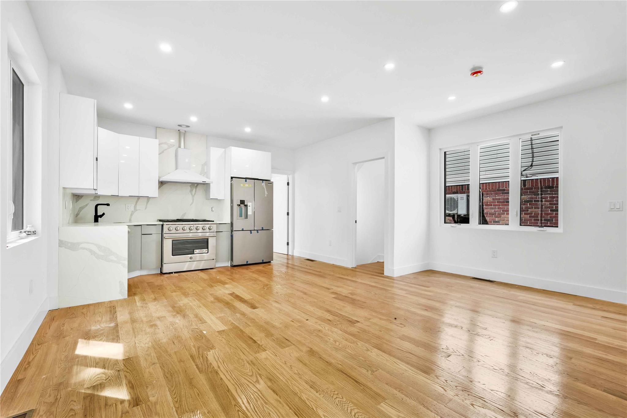 Single Family 162  Queens, NY 11366, MLS-872939-29