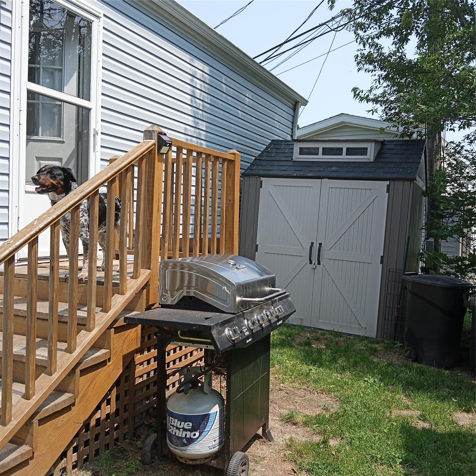 Single Family Dogwood  Suffolk County, NY 11901, MLS-872960-5