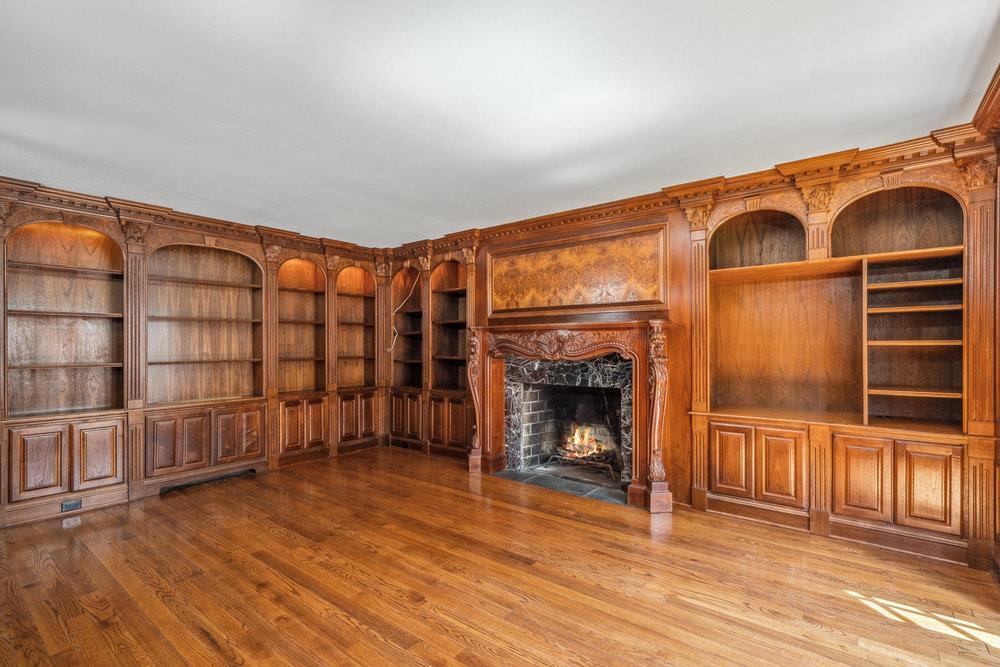 Single Family Country Club  Nassau County, NY 11050, MLS-872999-18