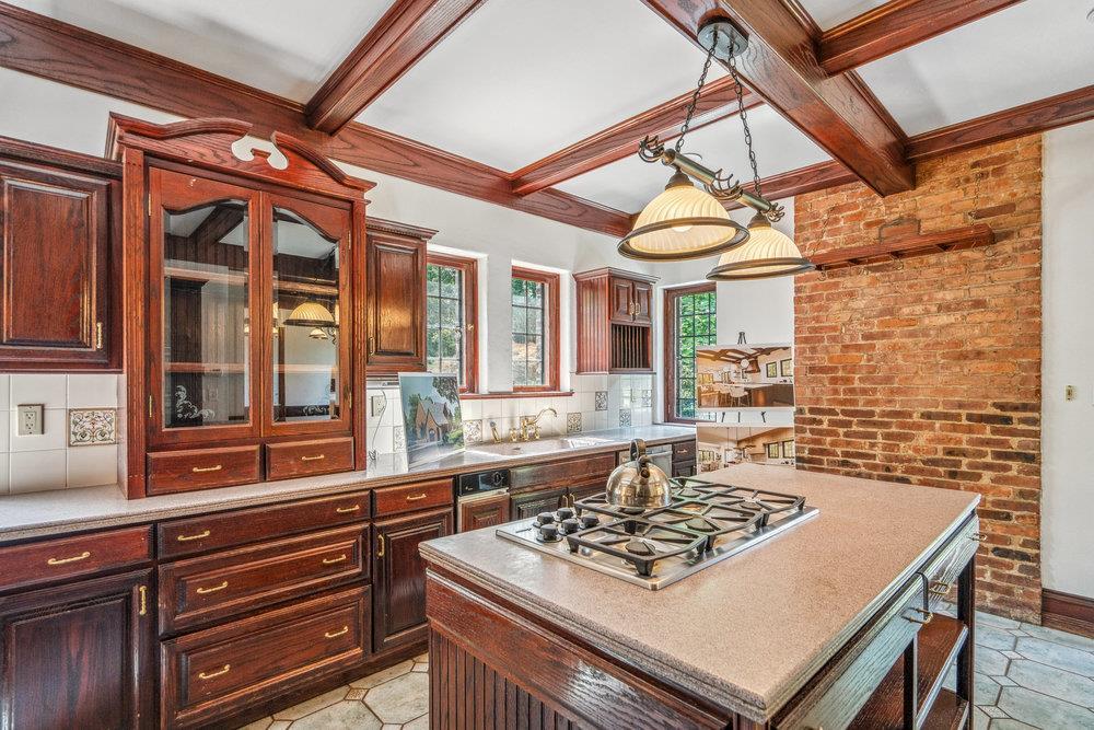 Single Family Country Club  Nassau County, NY 11050, MLS-872999-19