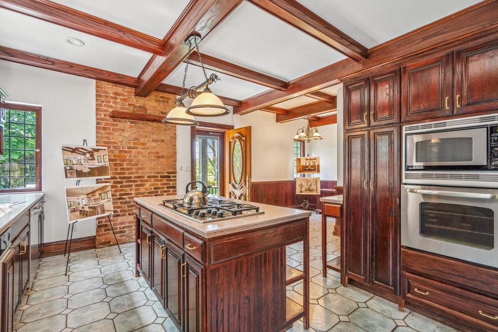 Single Family Country Club  Nassau County, NY 11050, MLS-872999-20