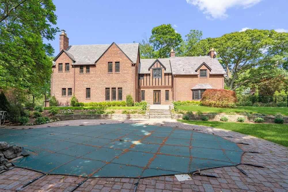 Single Family Country Club  Nassau County, NY 11050, MLS-872999-48