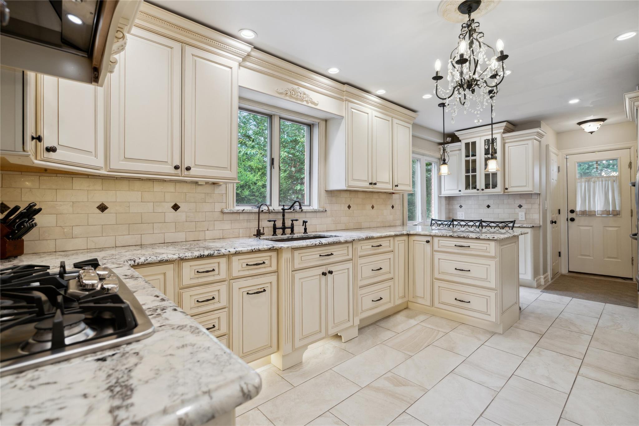 Single Family Atlas  Nassau County, NY 11565, MLS-873010-10