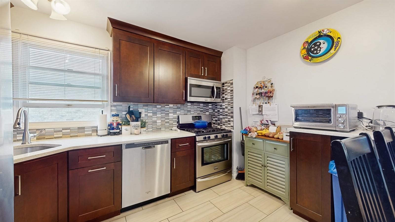 Single Family 76th  Queens, NY 11414, MLS-873021-17
