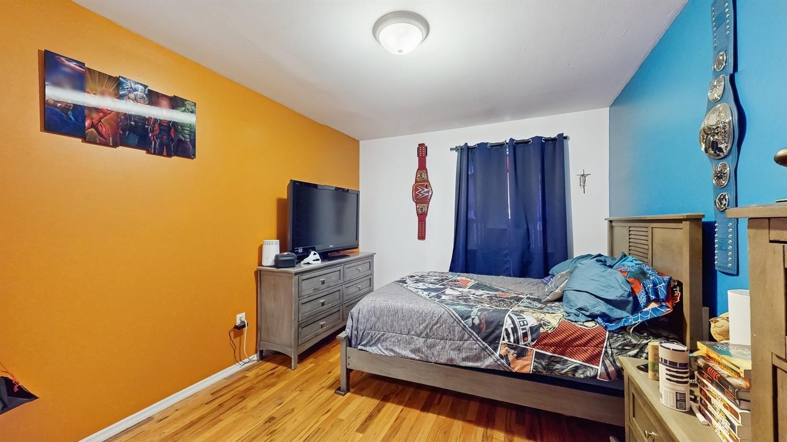 Single Family 76th  Queens, NY 11414, MLS-873021-25