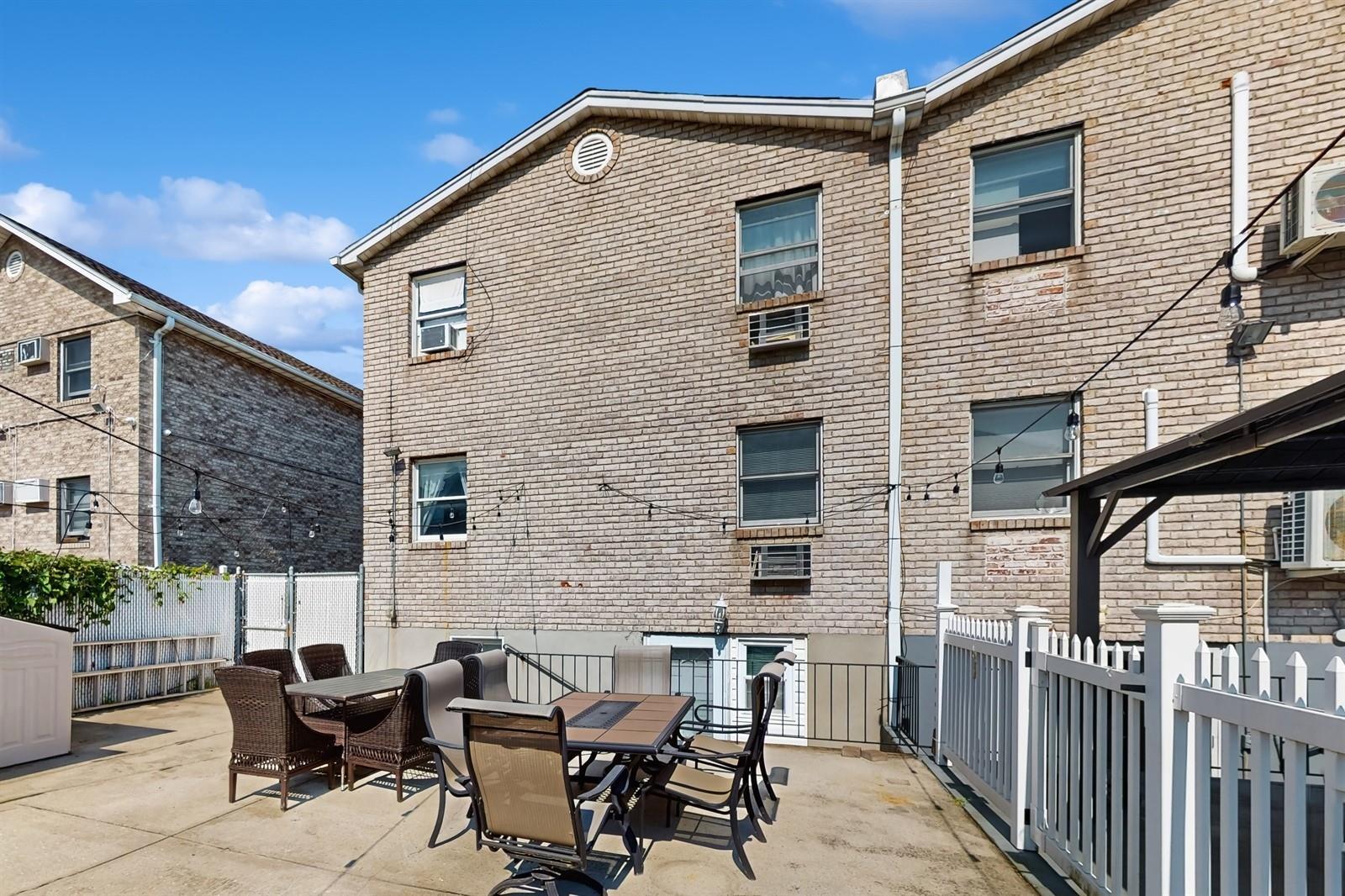 Single Family 76th  Queens, NY 11414, MLS-873021-32