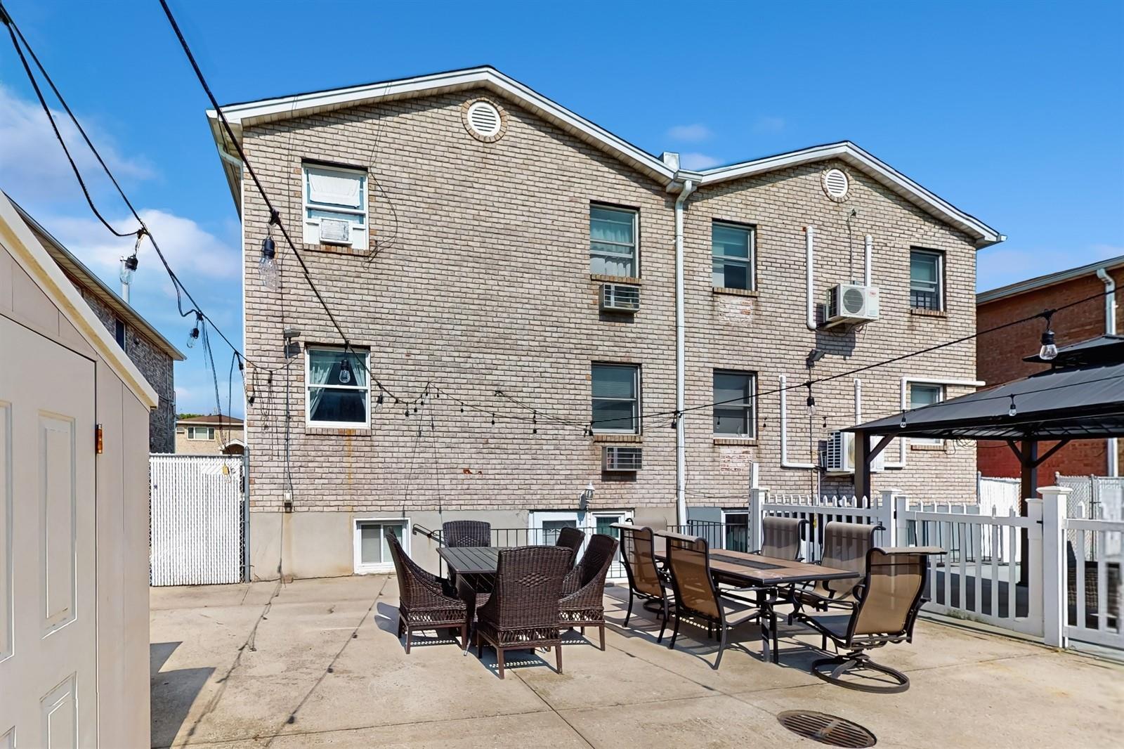Single Family 76th  Queens, NY 11414, MLS-873021-34