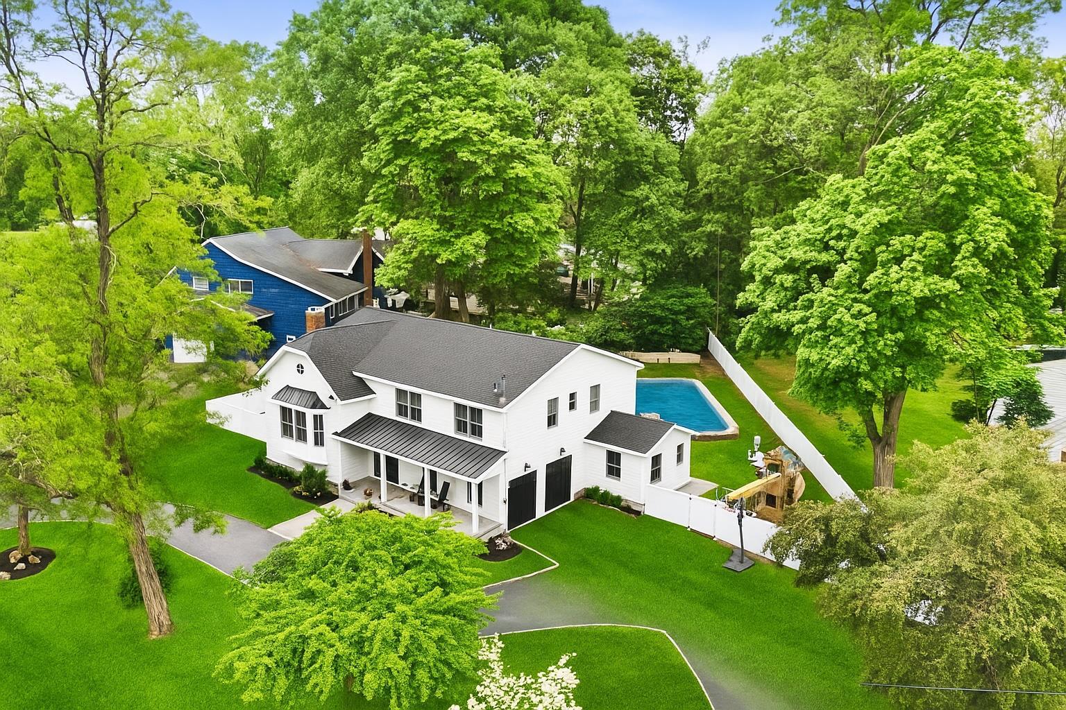 Single Family Country Ridge  Westchester County, NY 10573, MLS-873033-28
