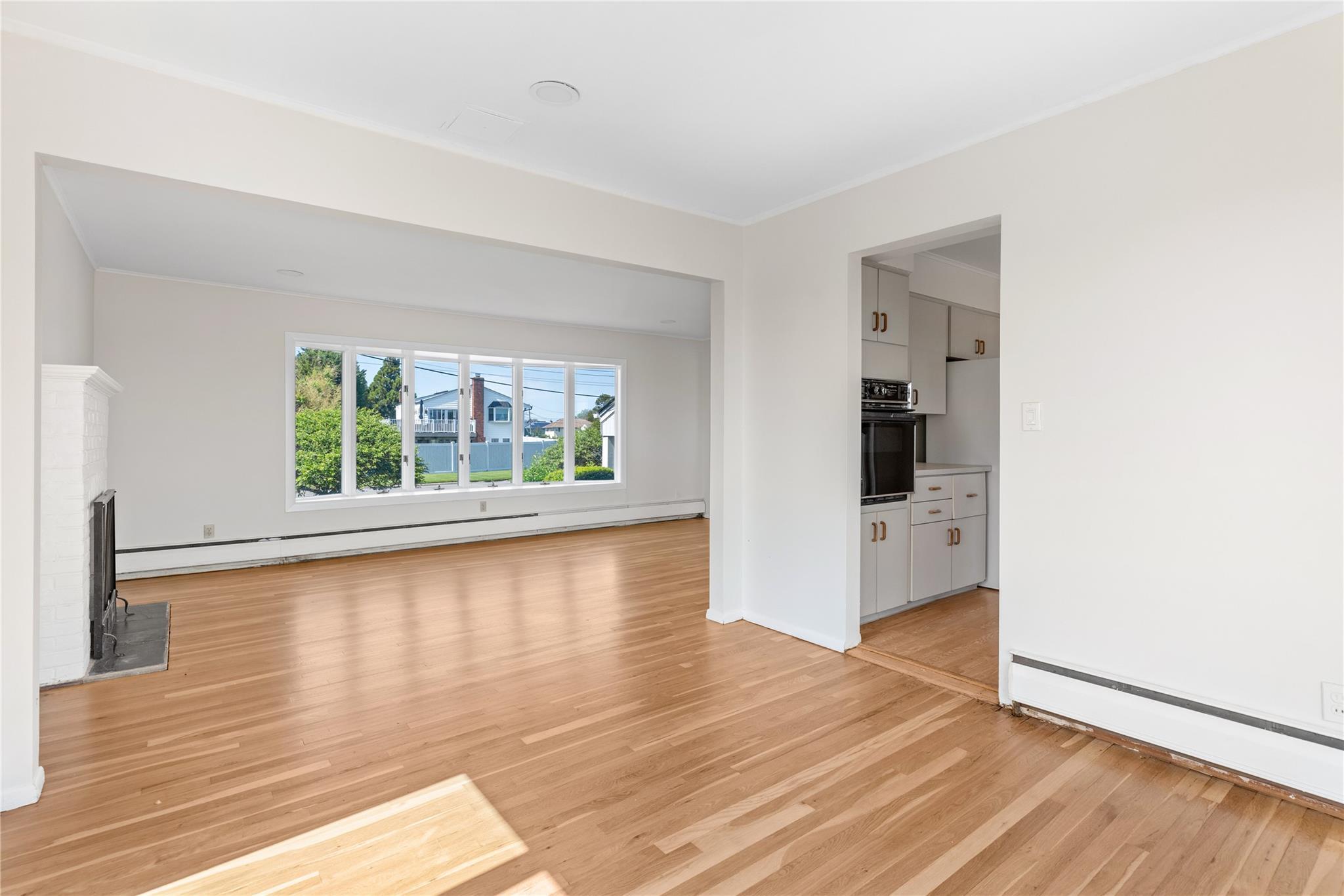 Single Family Secatogue  Suffolk County, NY 11795, MLS-873043-12