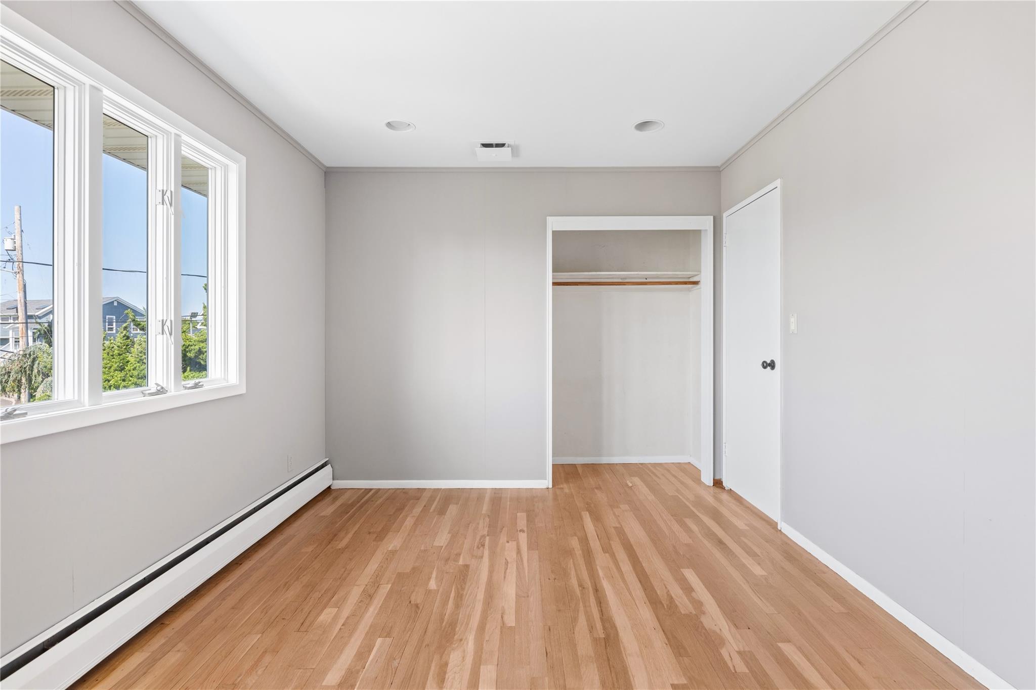 Single Family Secatogue  Suffolk County, NY 11795, MLS-873043-21