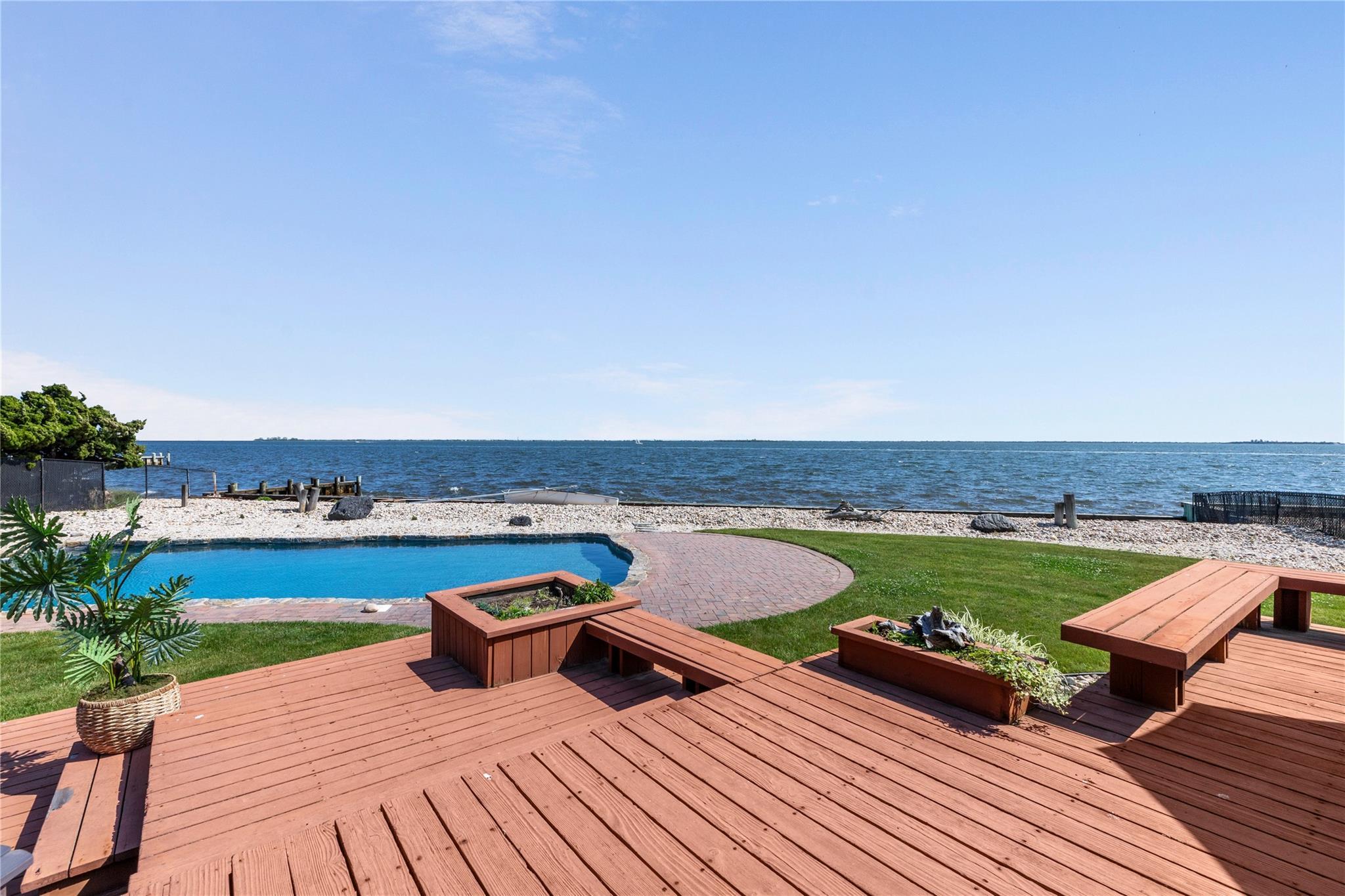 Single Family Secatogue  Suffolk County, NY 11795, MLS-873043-26