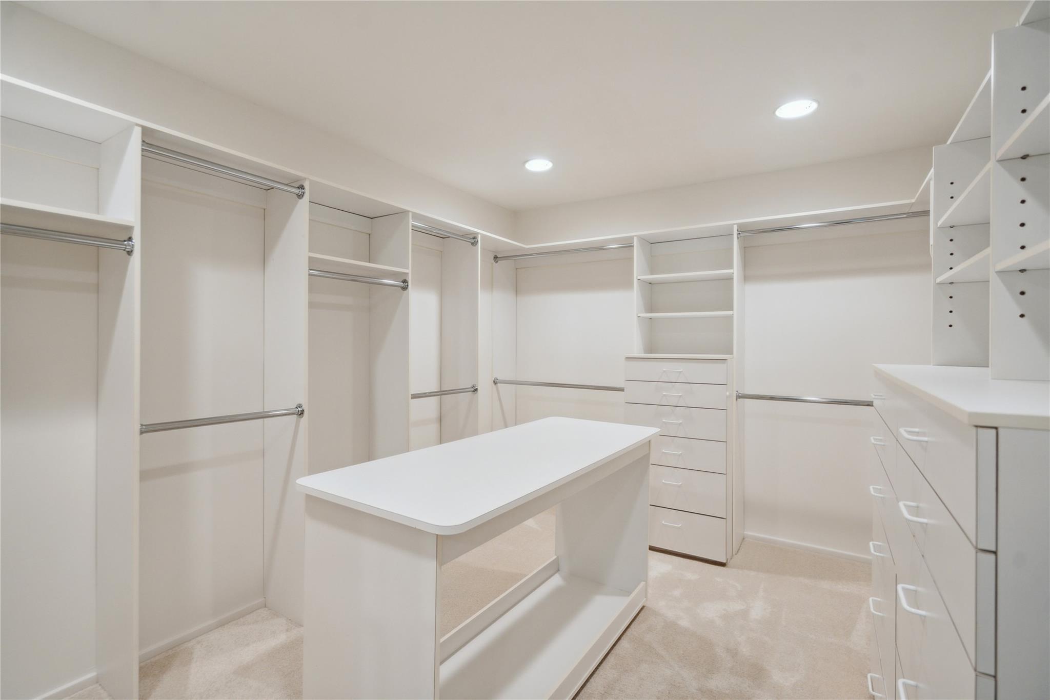 Single Family Foxhunt  Nassau County, NY 11791, MLS-873058-32