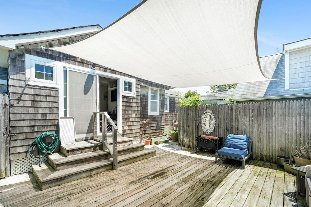 Single Family Main  Suffolk County, NY 11782, MLS-873068-2