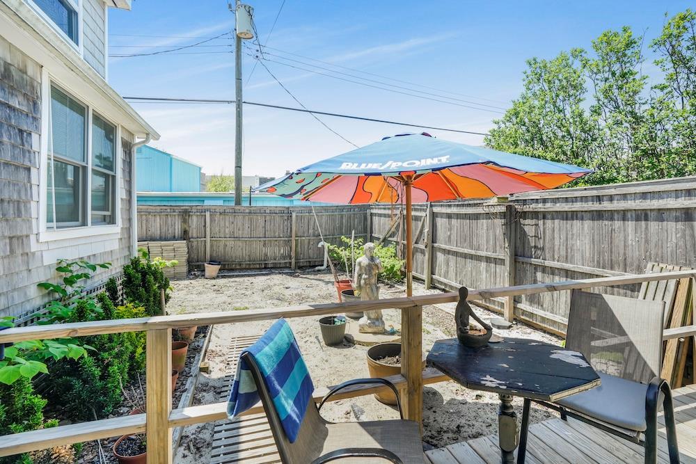 Single Family Main  Suffolk County, NY 11782, MLS-873068-3