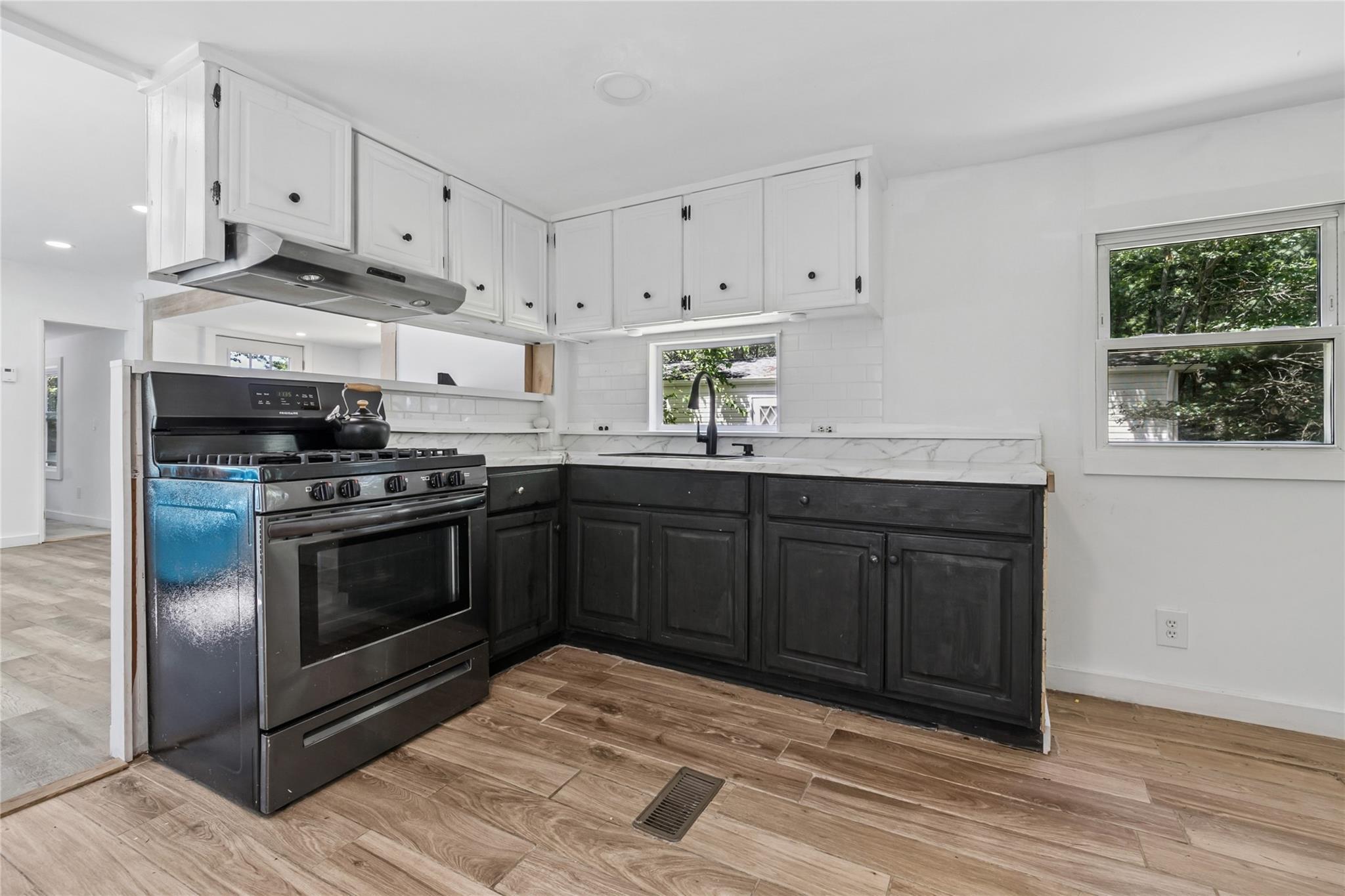 Single Family Speonk Riverhead Road  Suffolk County, NY 11972, MLS-873074-11