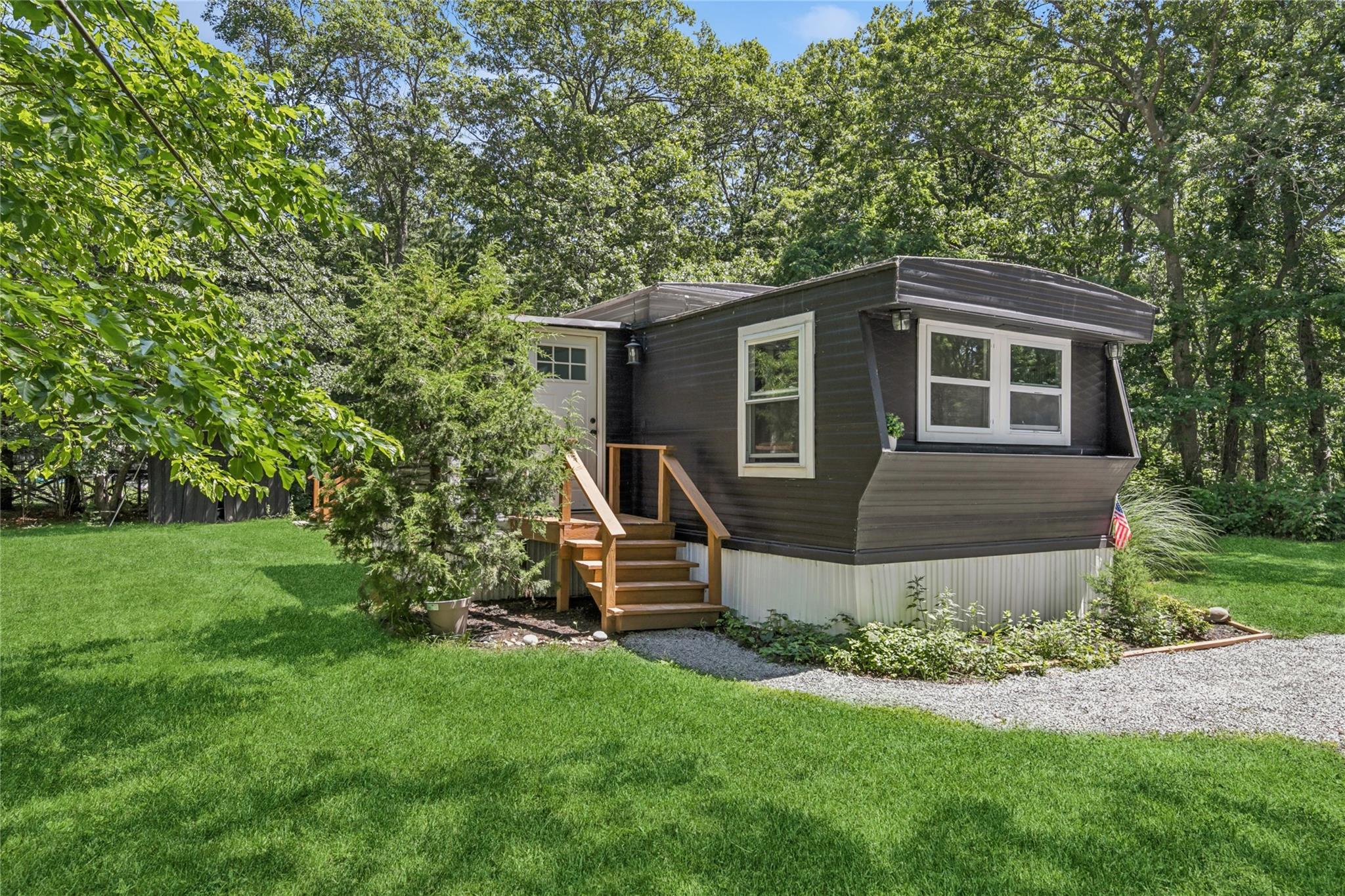Single Family Speonk Riverhead Road  Suffolk County, NY 11972, MLS-873074-3