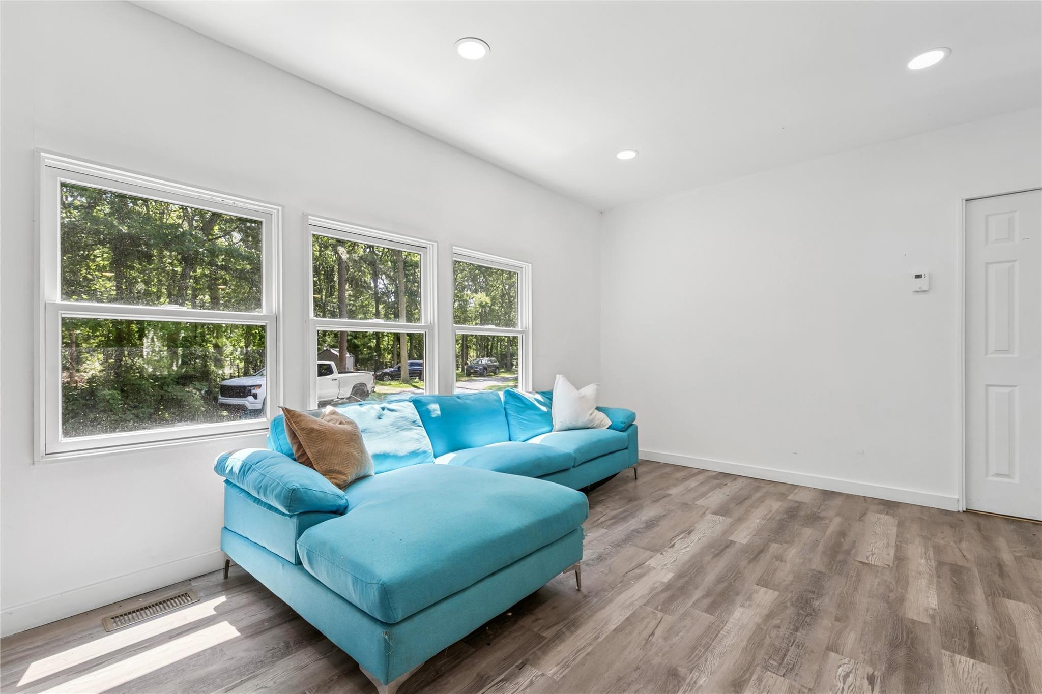 Single Family Speonk Riverhead Road  Suffolk County, NY 11972, MLS-873074-7