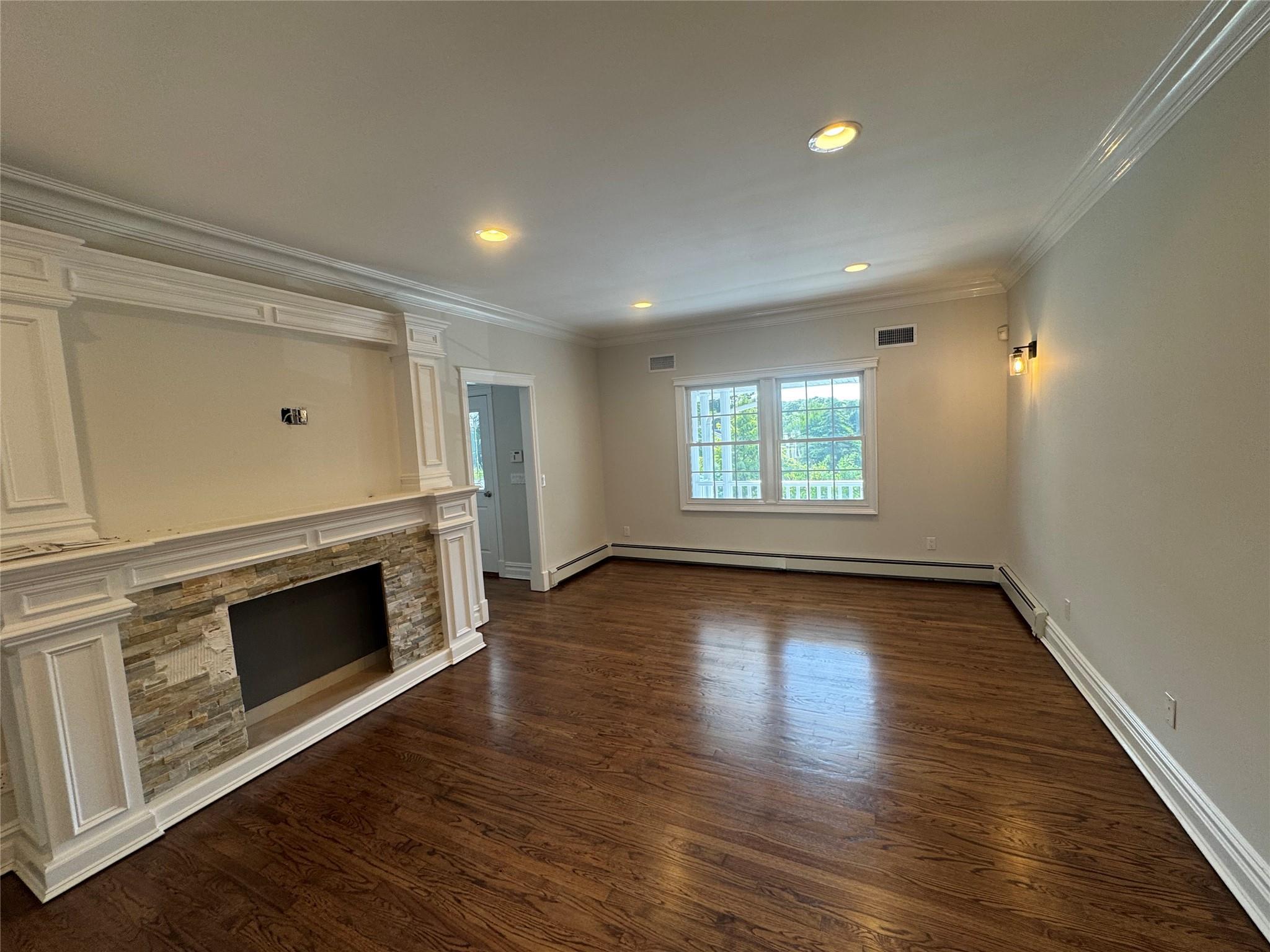 Single Family Frost Valley  Suffolk County, NY 11766, MLS-873090-16