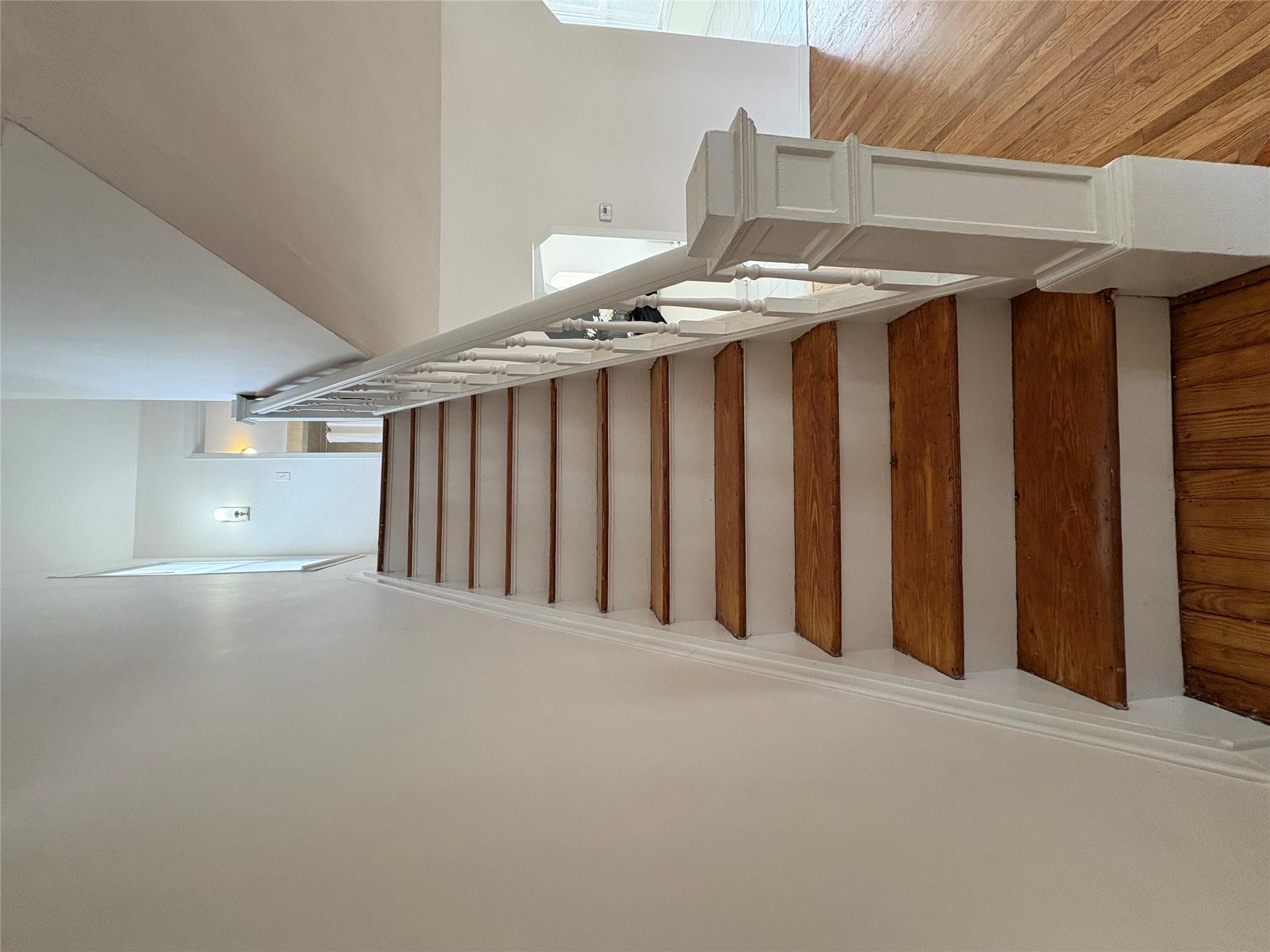 Single Family Hollywood  Bronx, NY 10465, MLS-873098-17