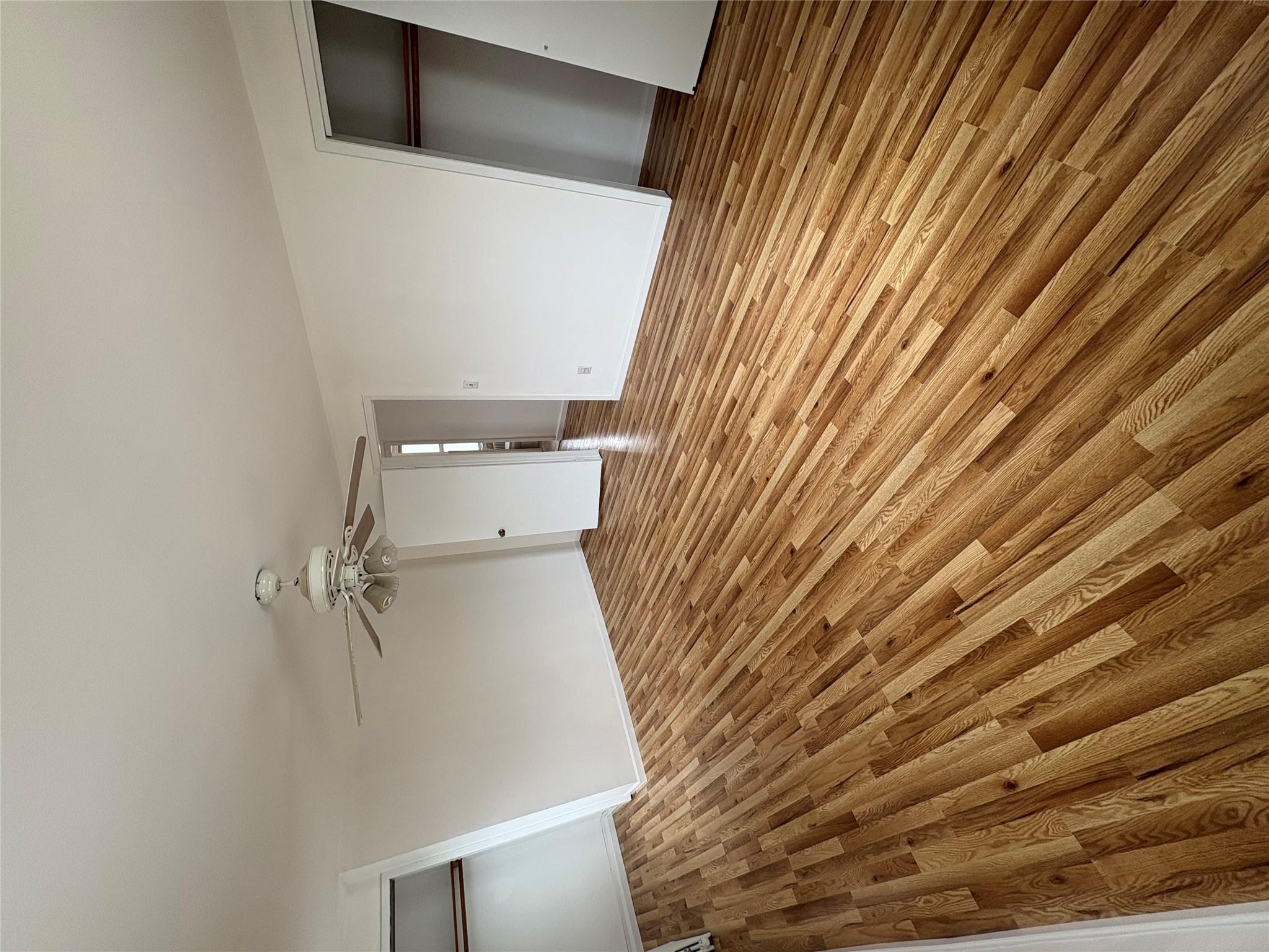 Single Family Hollywood  Bronx, NY 10465, MLS-873098-22