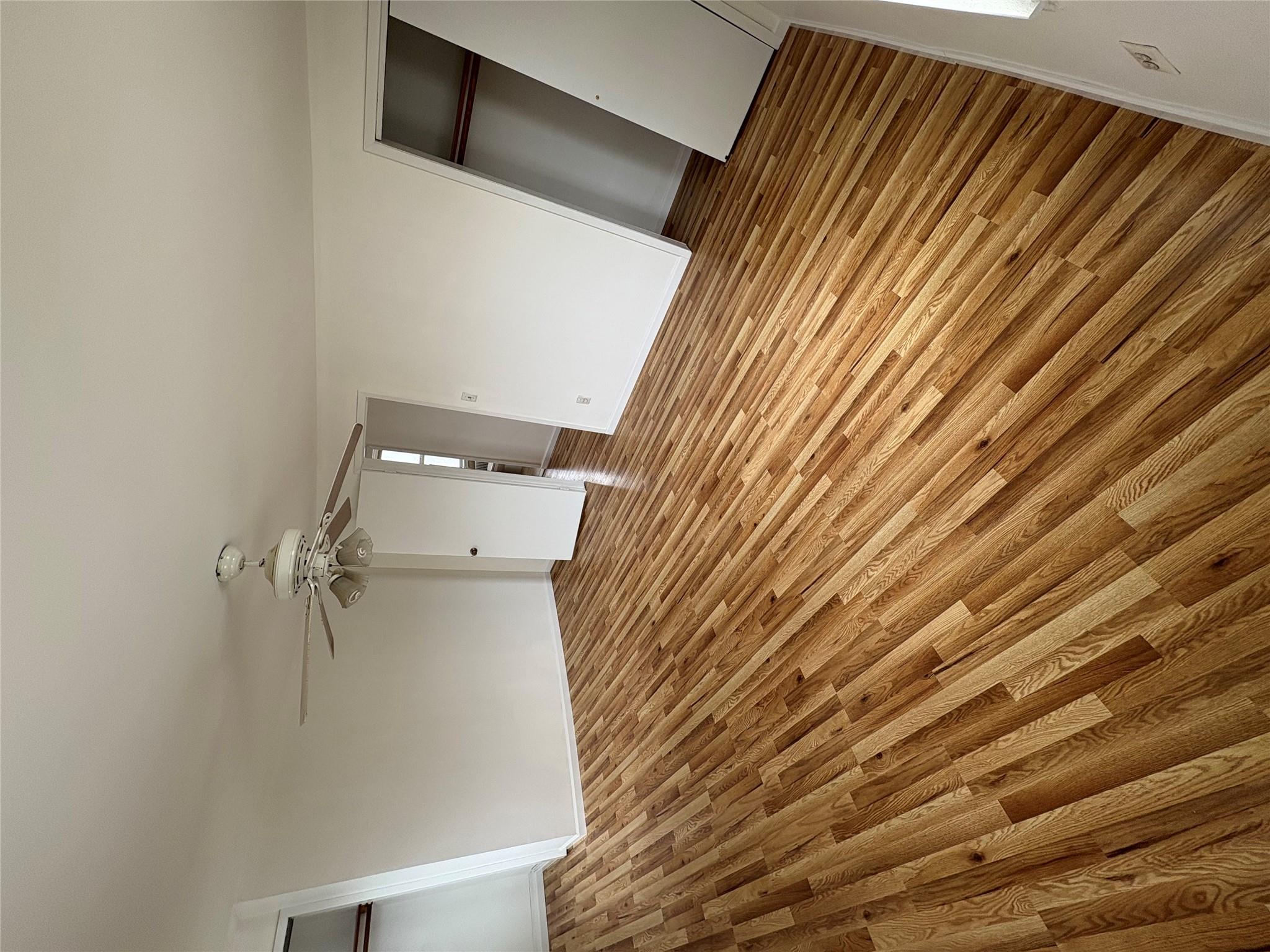 Single Family Hollywood  Bronx, NY 10465, MLS-873098-23