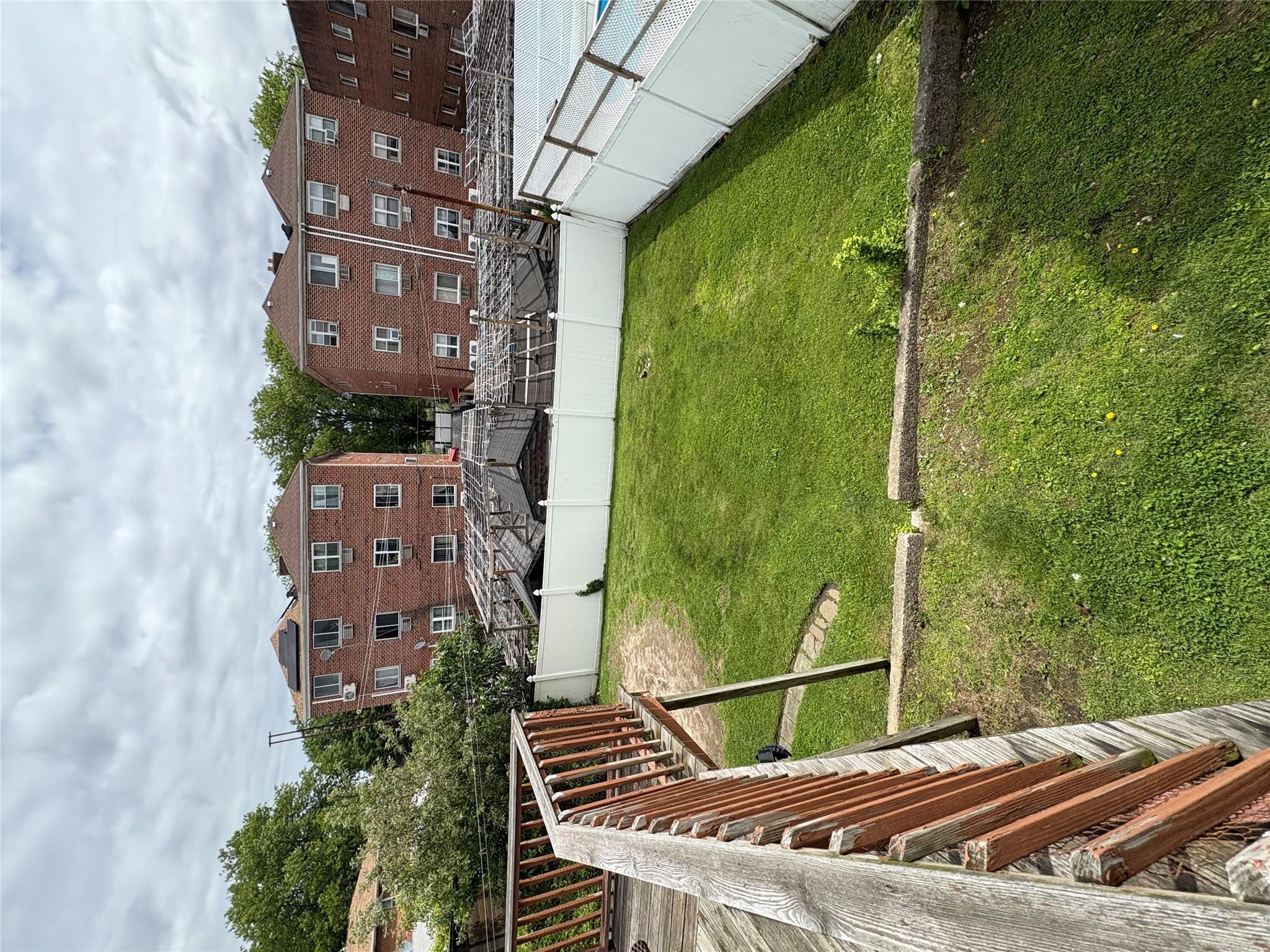 Single Family Hollywood  Bronx, NY 10465, MLS-873098-30