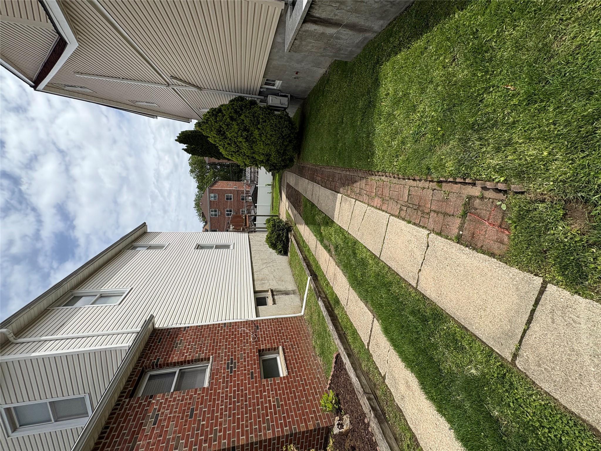 Single Family Hollywood  Bronx, NY 10465, MLS-873098-4