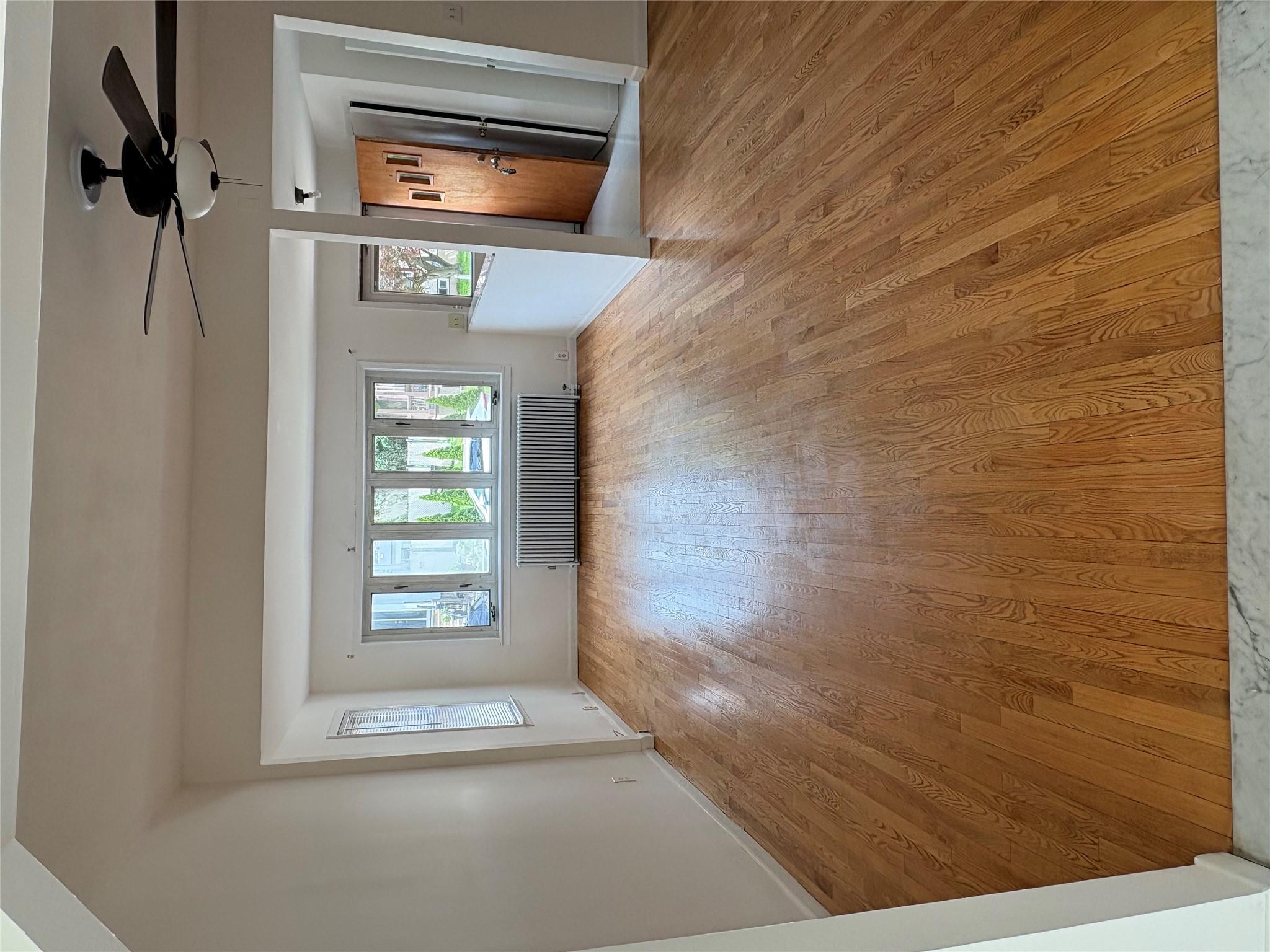 Single Family Hollywood  Bronx, NY 10465, MLS-873098-5
