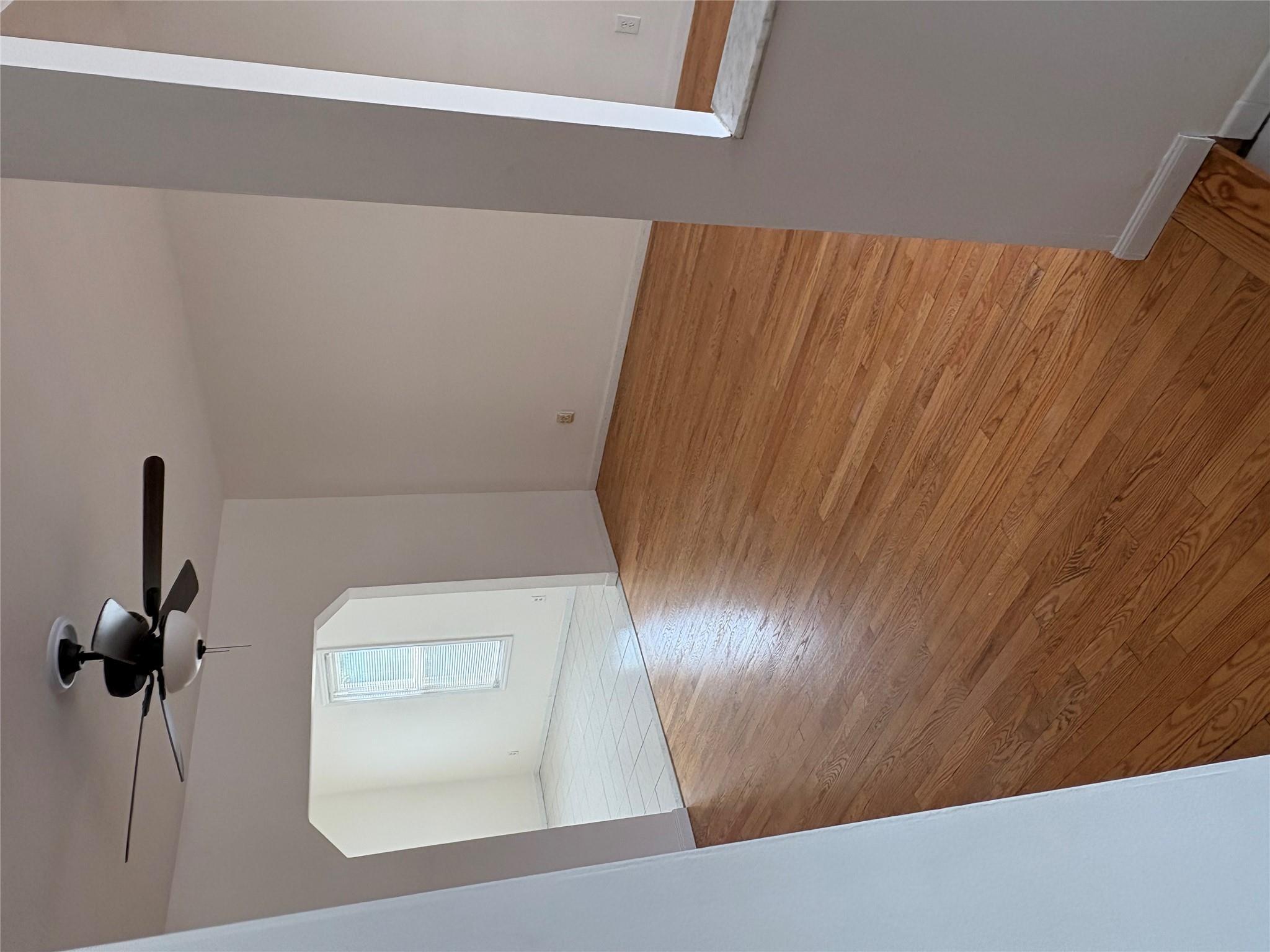 Single Family Hollywood  Bronx, NY 10465, MLS-873098-7