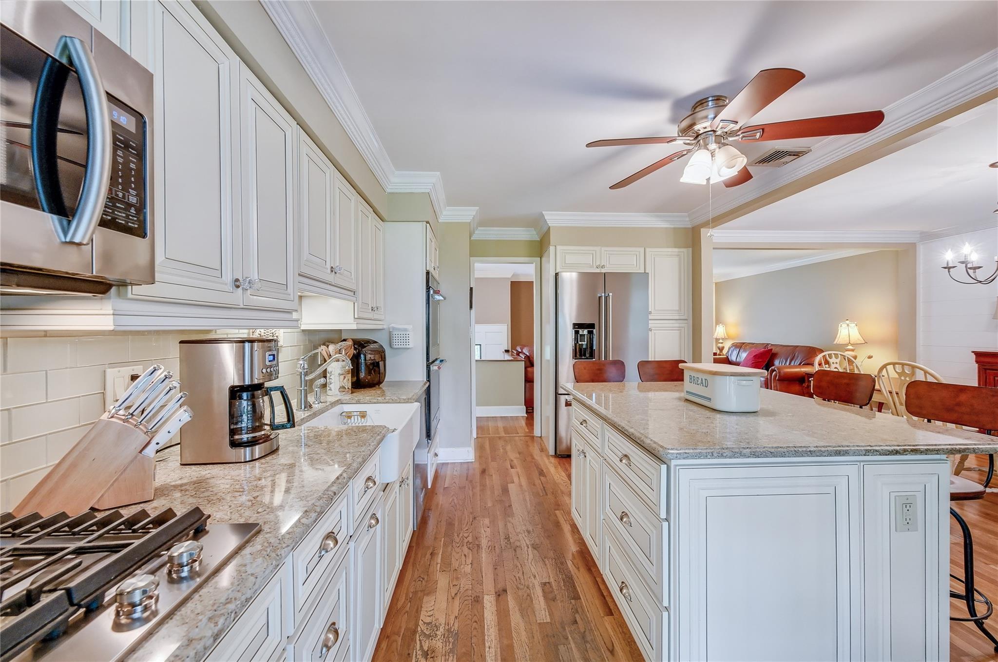 Single Family Eastover  Suffolk County, NY 11731, MLS-873109-14