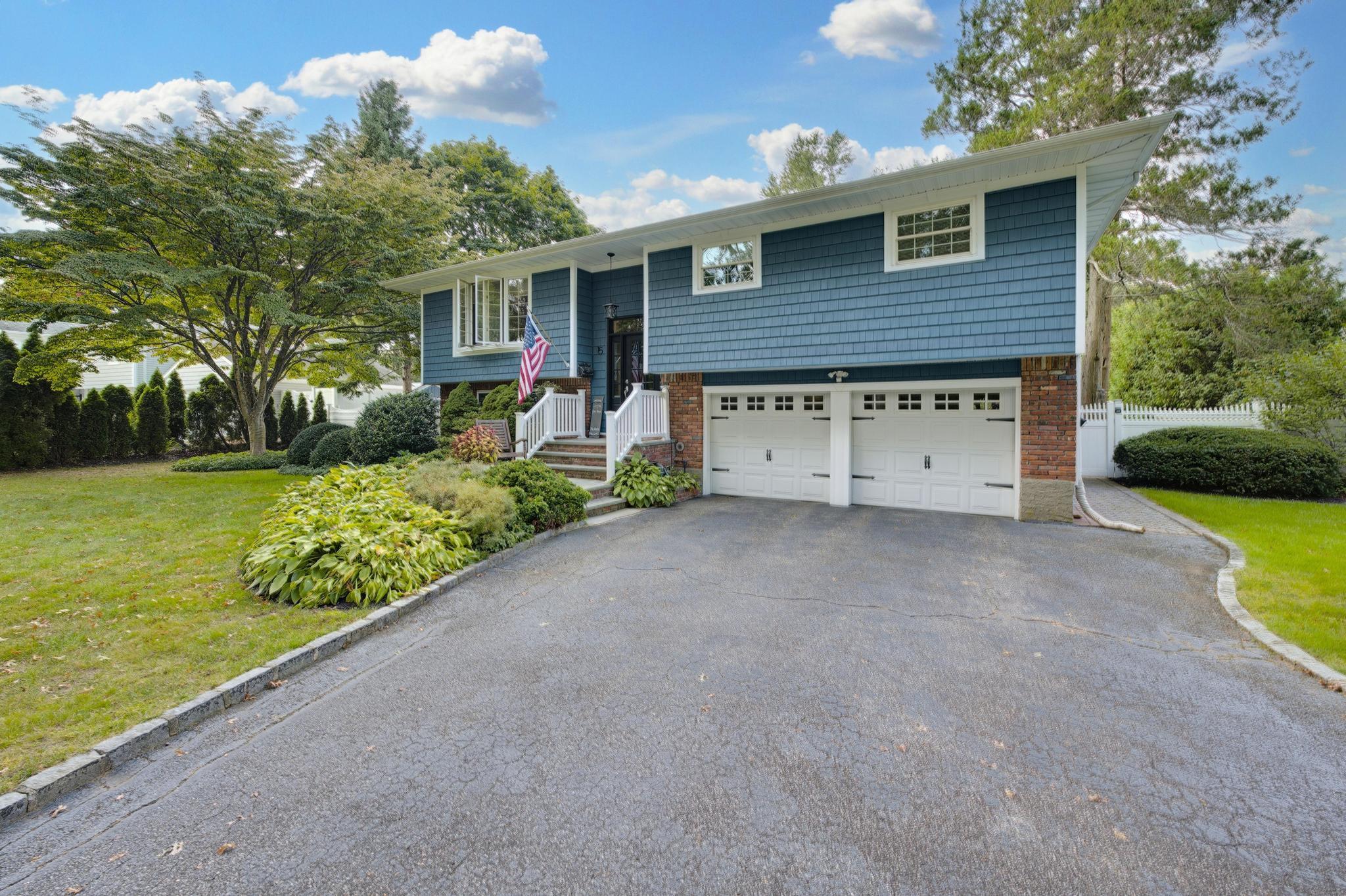 Single Family Eastover  Suffolk County, NY 11731, MLS-873109-3