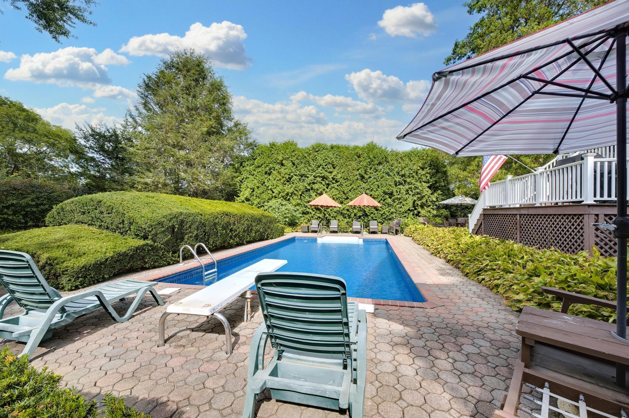 Single Family Eastover  Suffolk County, NY 11731, MLS-873109-31