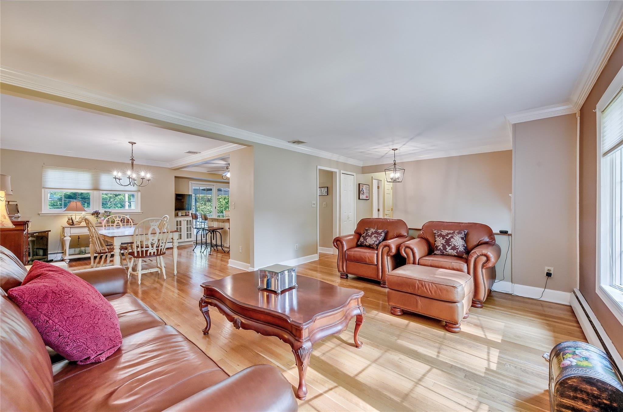 Single Family Eastover  Suffolk County, NY 11731, MLS-873109-8