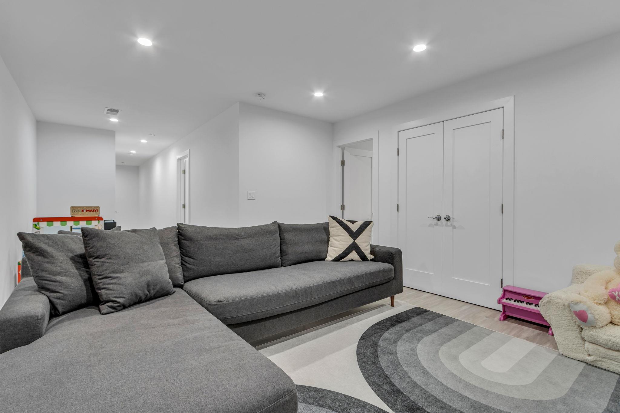 Single Family Primrose  Westchester County, NY 10573, MLS-873113-37