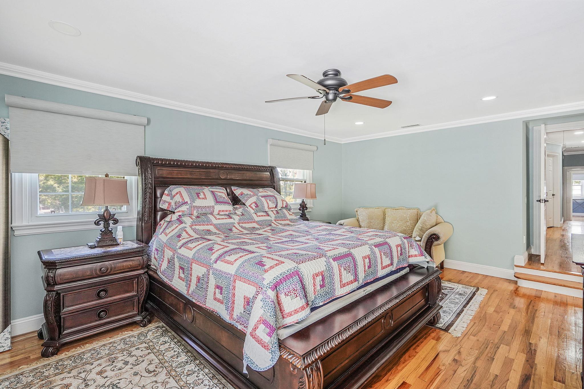 Single Family Country Squire Suffolk County, NY 11746, MLS-873133-23