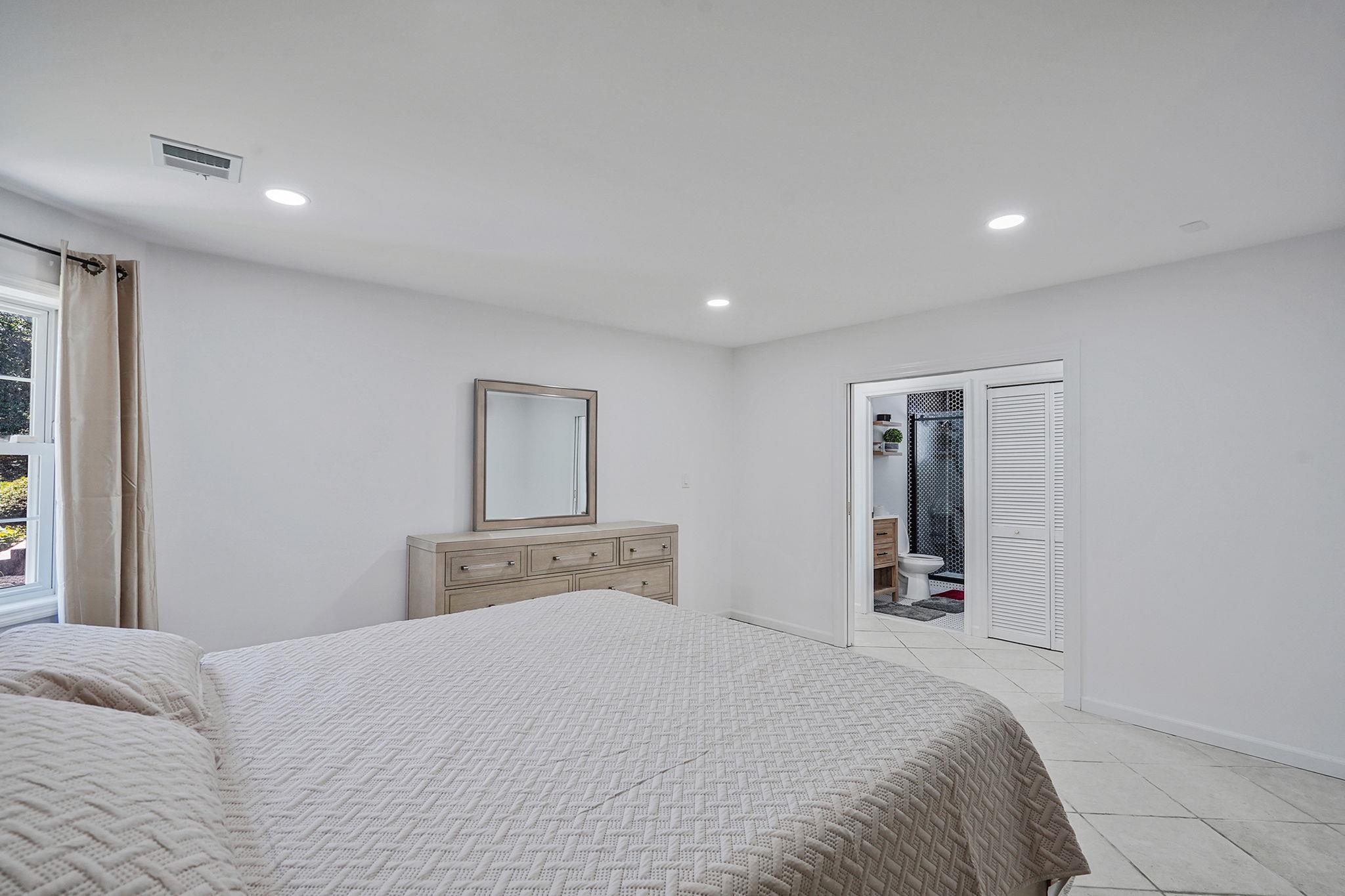 Single Family Country Squire Suffolk County, NY 11746, MLS-873133-34