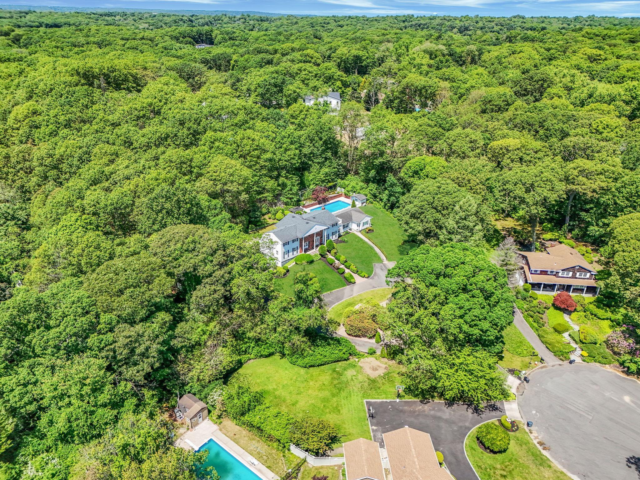 Single Family Country Squire  Suffolk County, NY 11746, MLS-873133-50