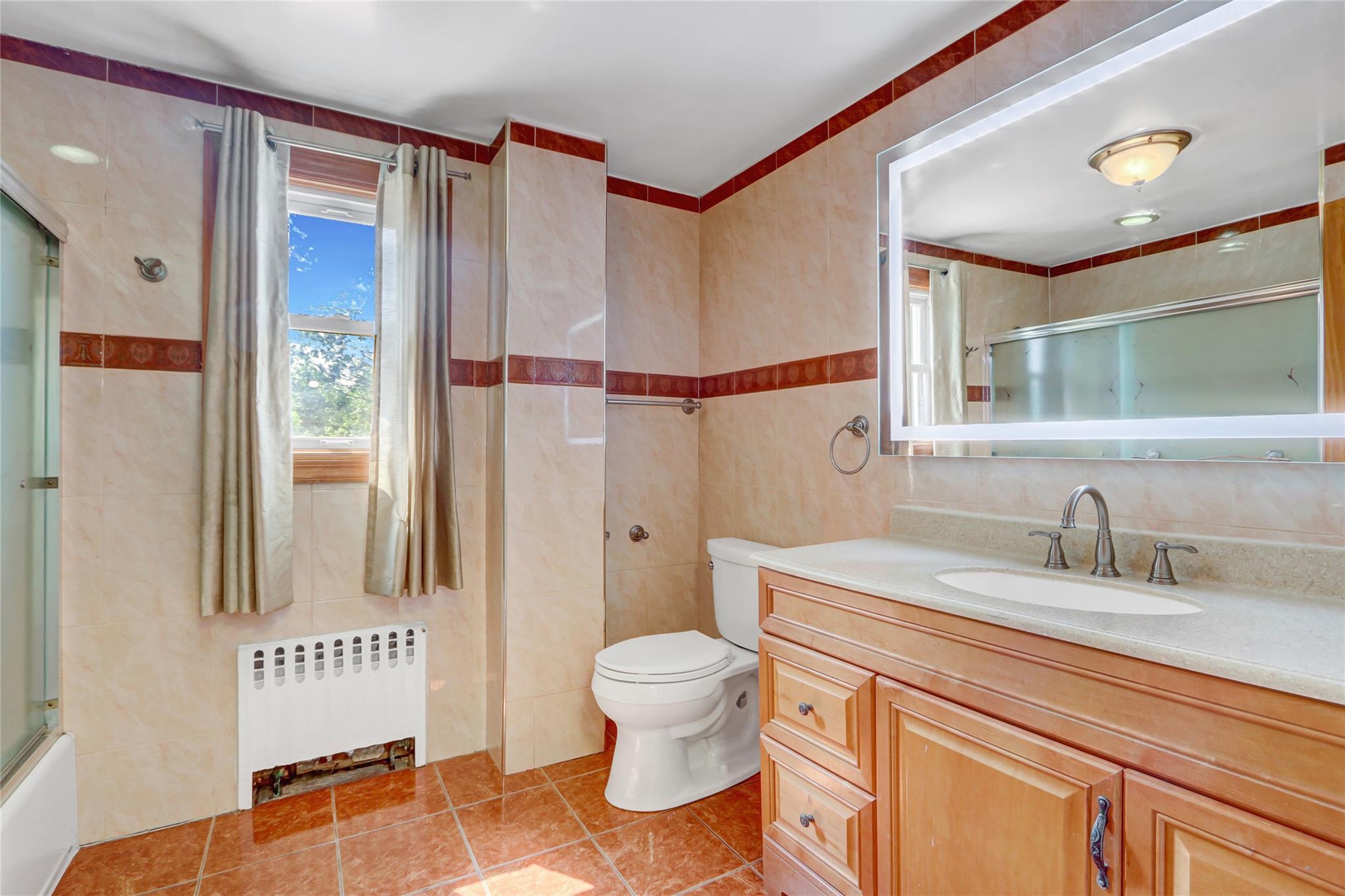 Single Family Meadowbrook  Nassau County, NY 11580, MLS-873156-17