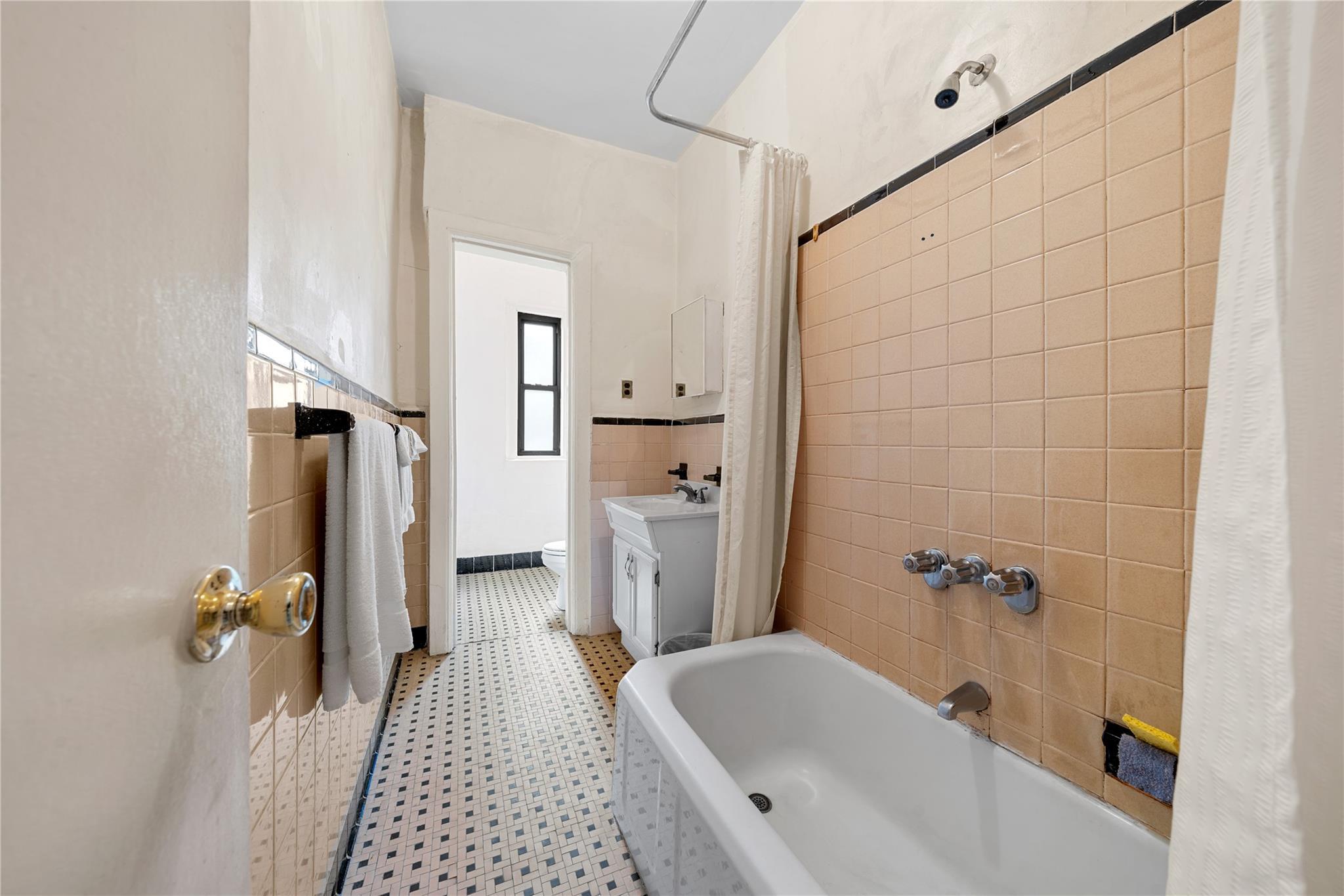 Coop 181 Street  Manhattan, NY 10033, MLS-873163-11