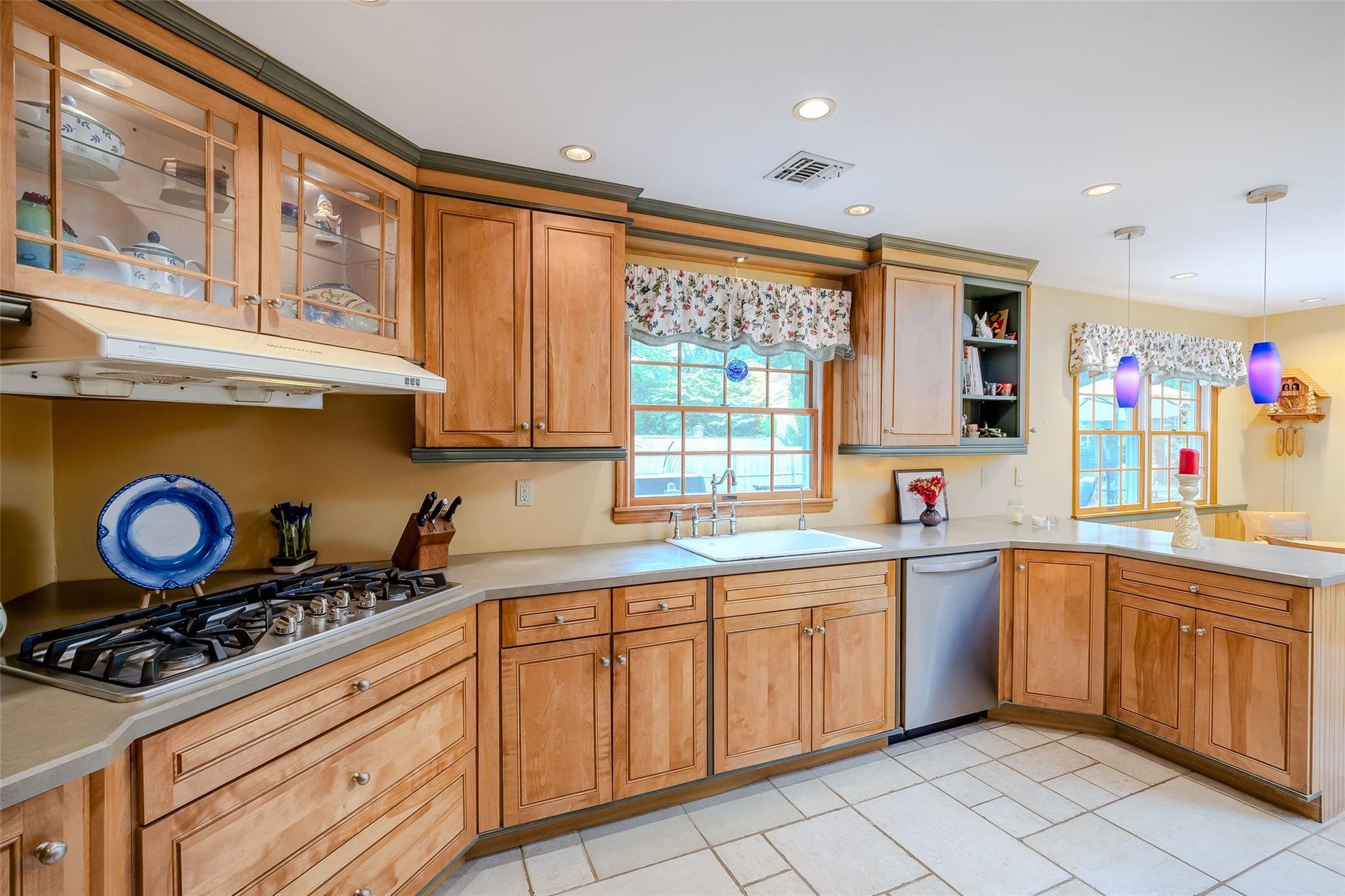Single Family Quiet  Suffolk County, NY 11764, MLS-873164-23